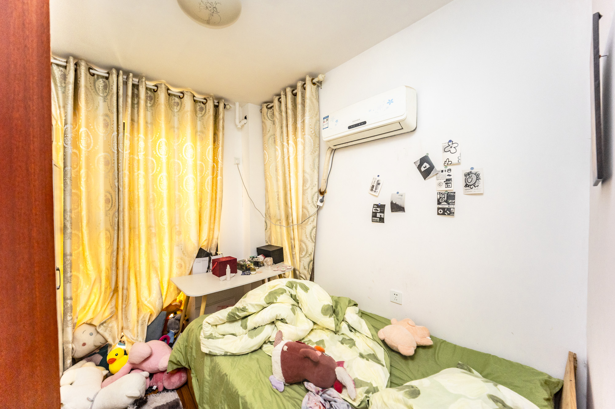 荣盛花语书苑  3室2厅1卫    92.0万 荣盛花语书苑  3室2厅1卫    92.0万卧室