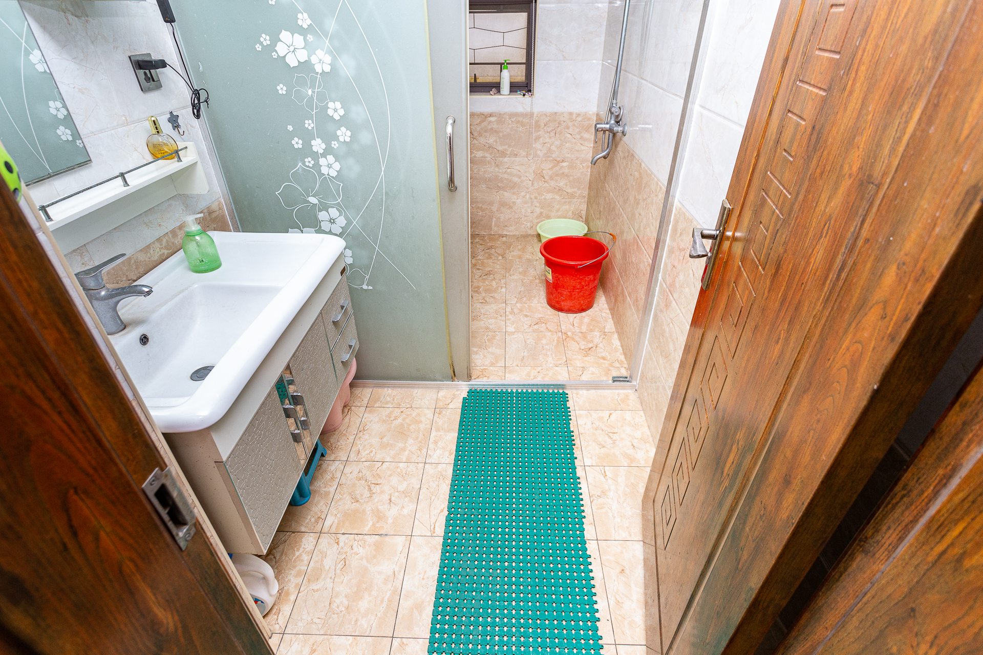 南山苏迪亚诺 3室2厅2卫 88.0万 南山苏迪亚诺 3室2厅2卫 88.0万卫生间