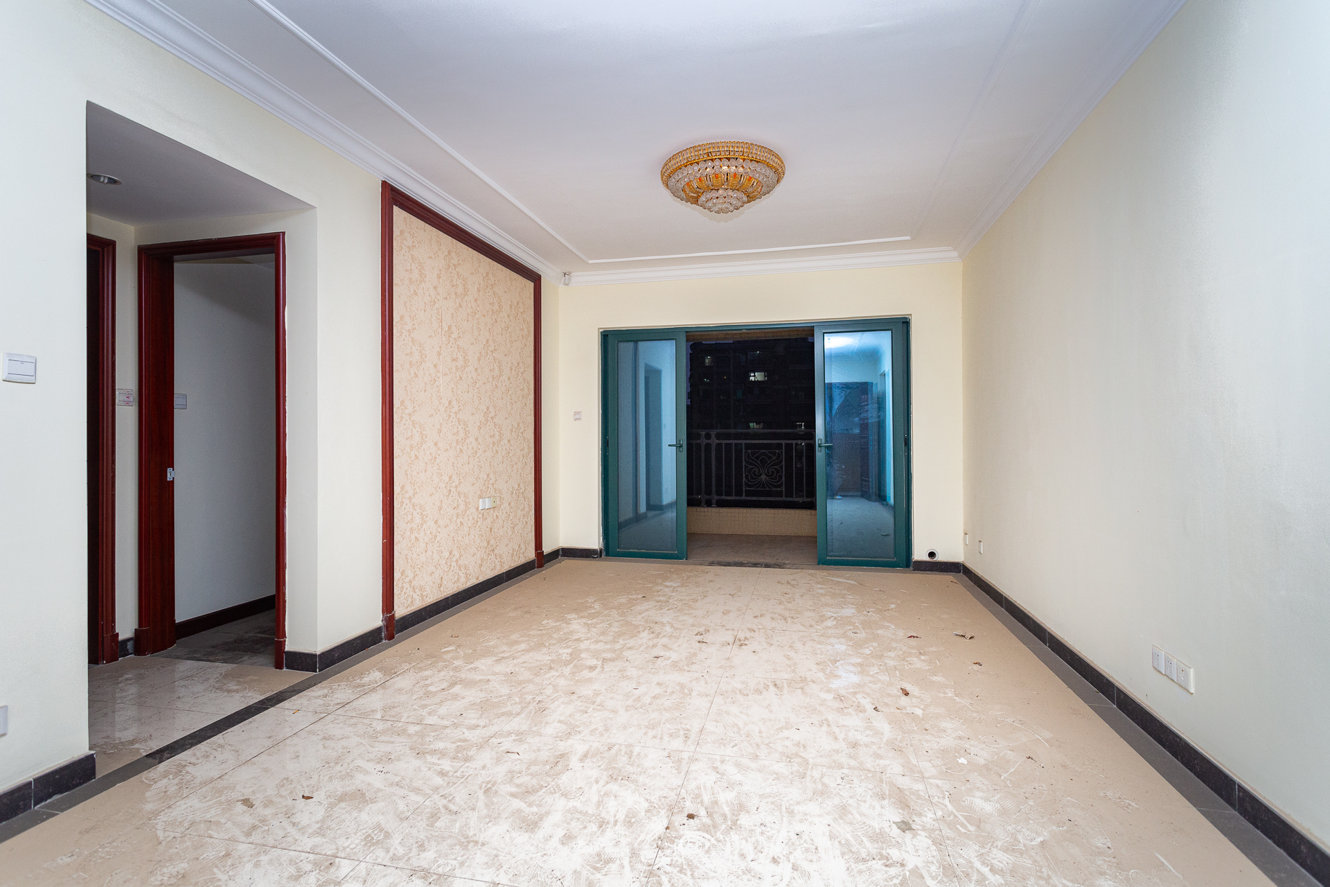 恒大名都 3室2厅2卫 81.0万 恒大名都 3室2厅2卫 81.0万客厅