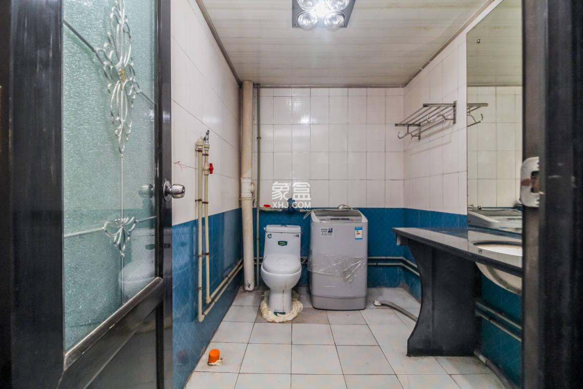 泉塘小区  3室3厅1卫    340.0万 泉塘小区  3室3厅1卫    340.0万卫生间