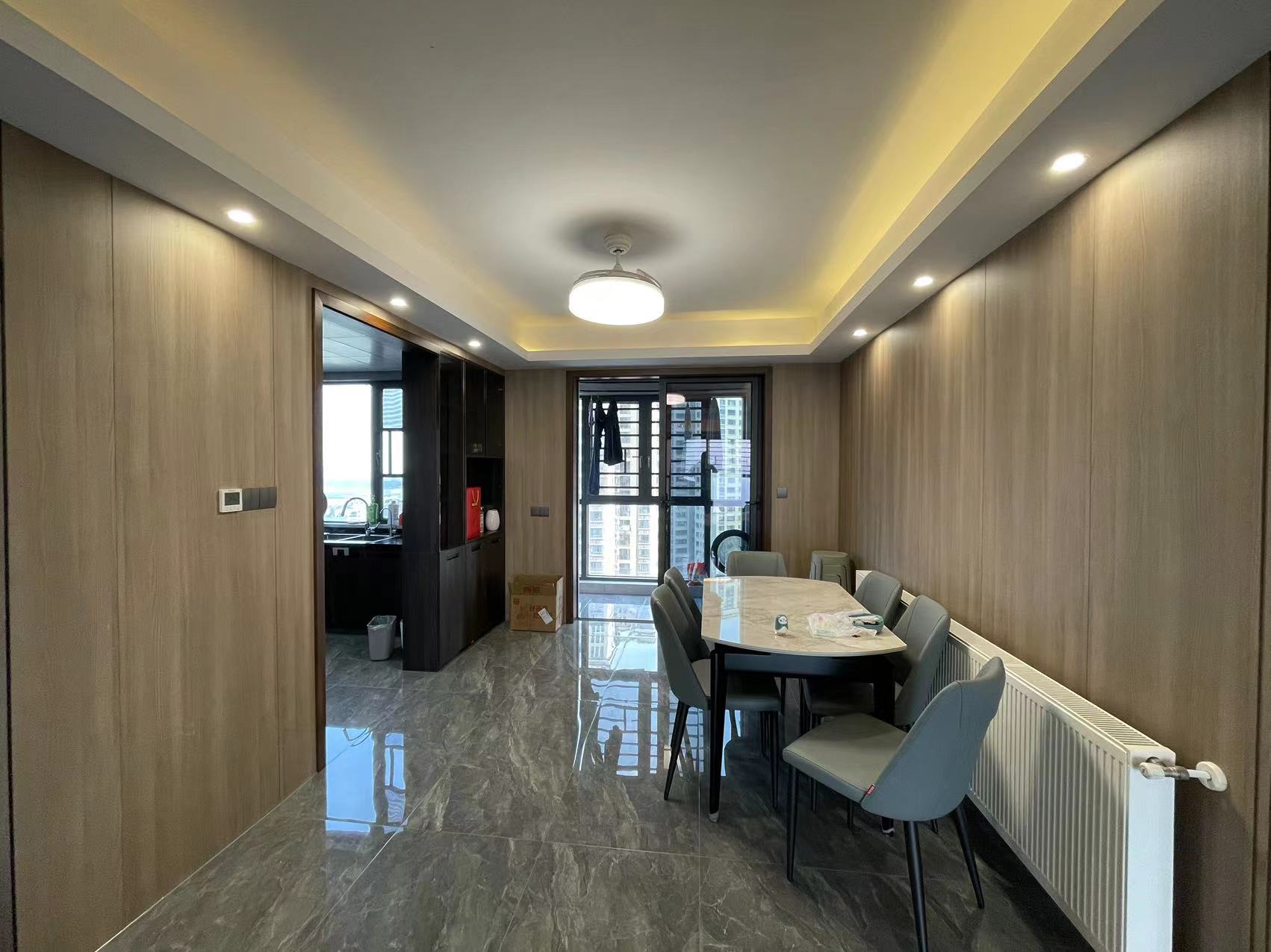 城市公园 4室2厅2卫 102.0万 城市公园 4室2厅2卫 102.0万室内图