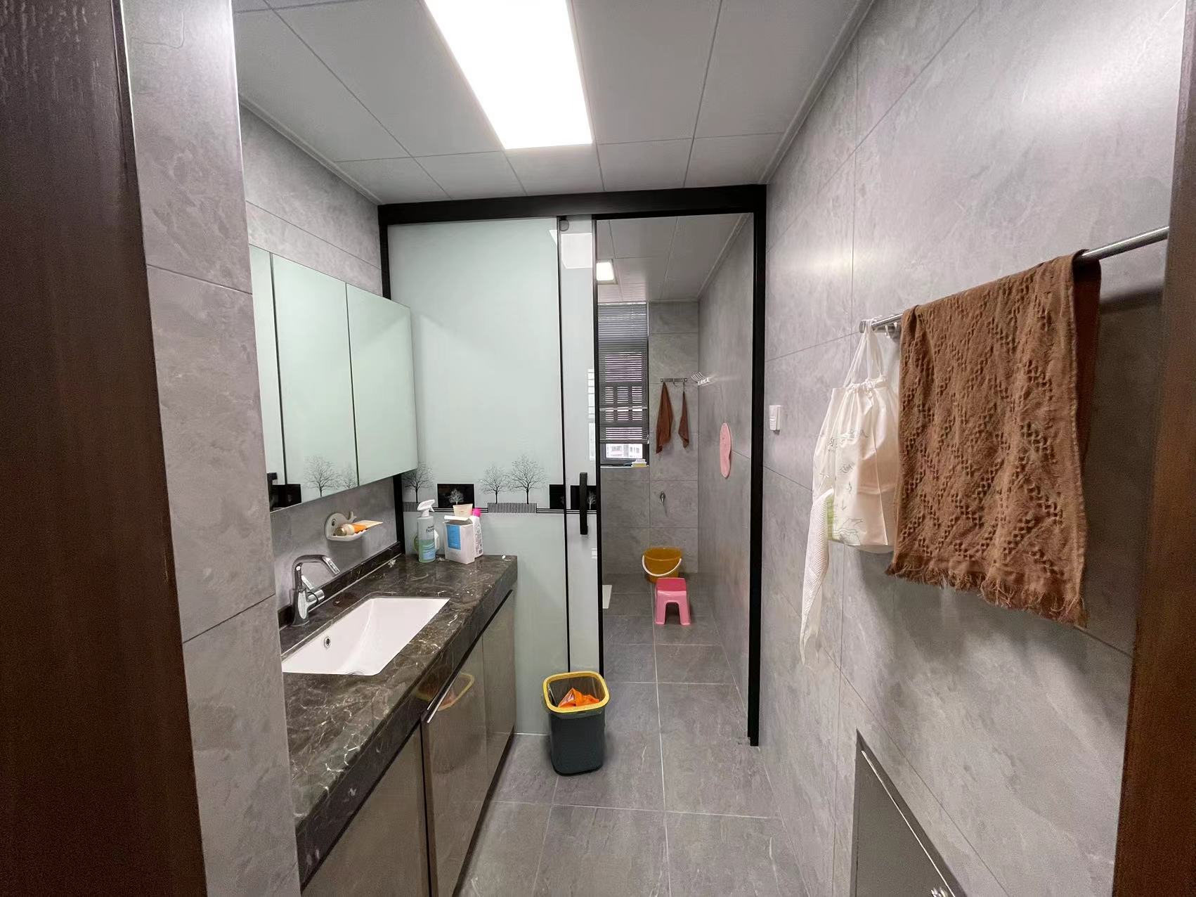 城市公园 4室2厅2卫 102.0万 城市公园 4室2厅2卫 102.0万室内图