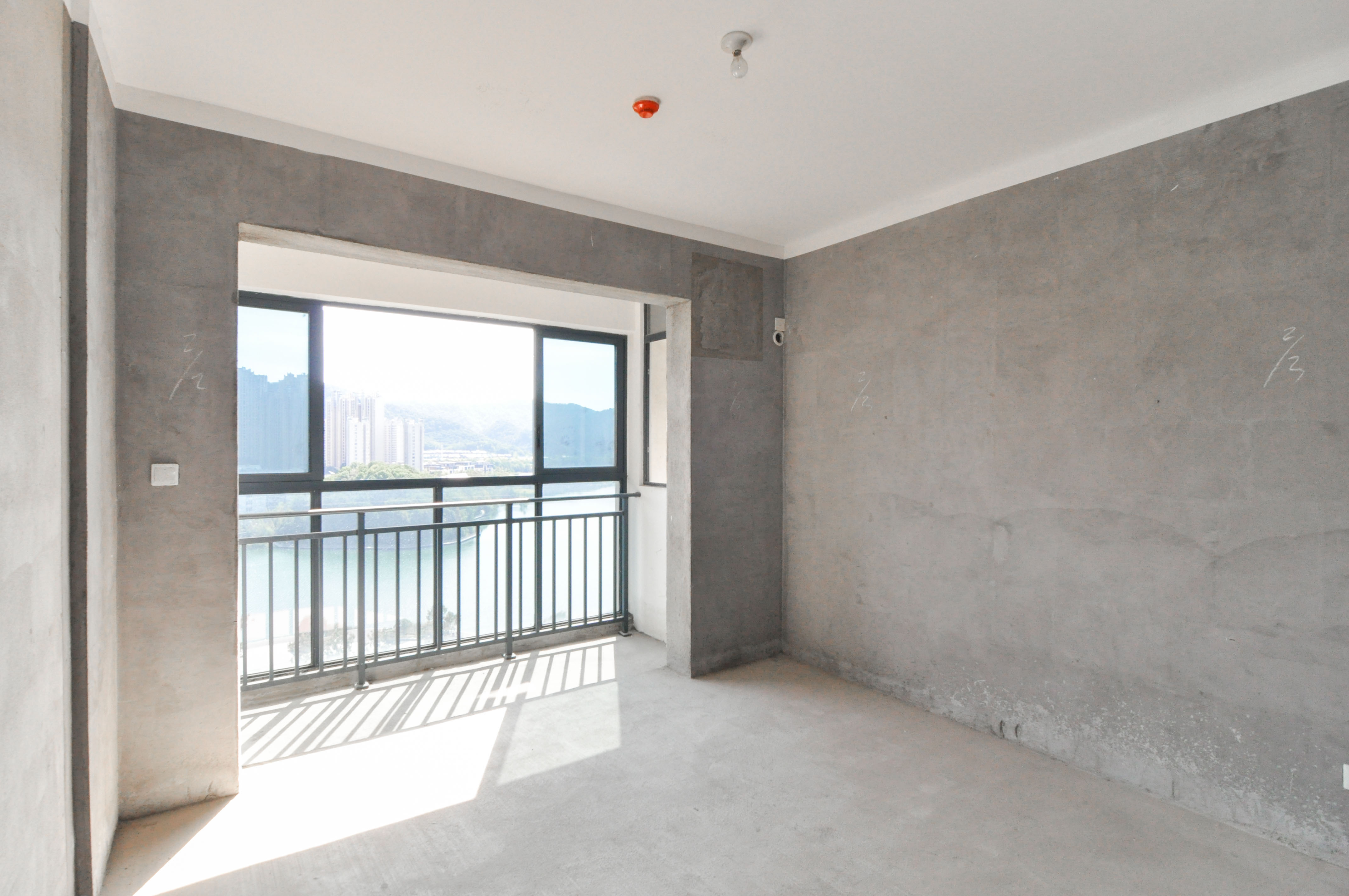 中建梅溪湖中心  4室2厅3卫   330.00万其他