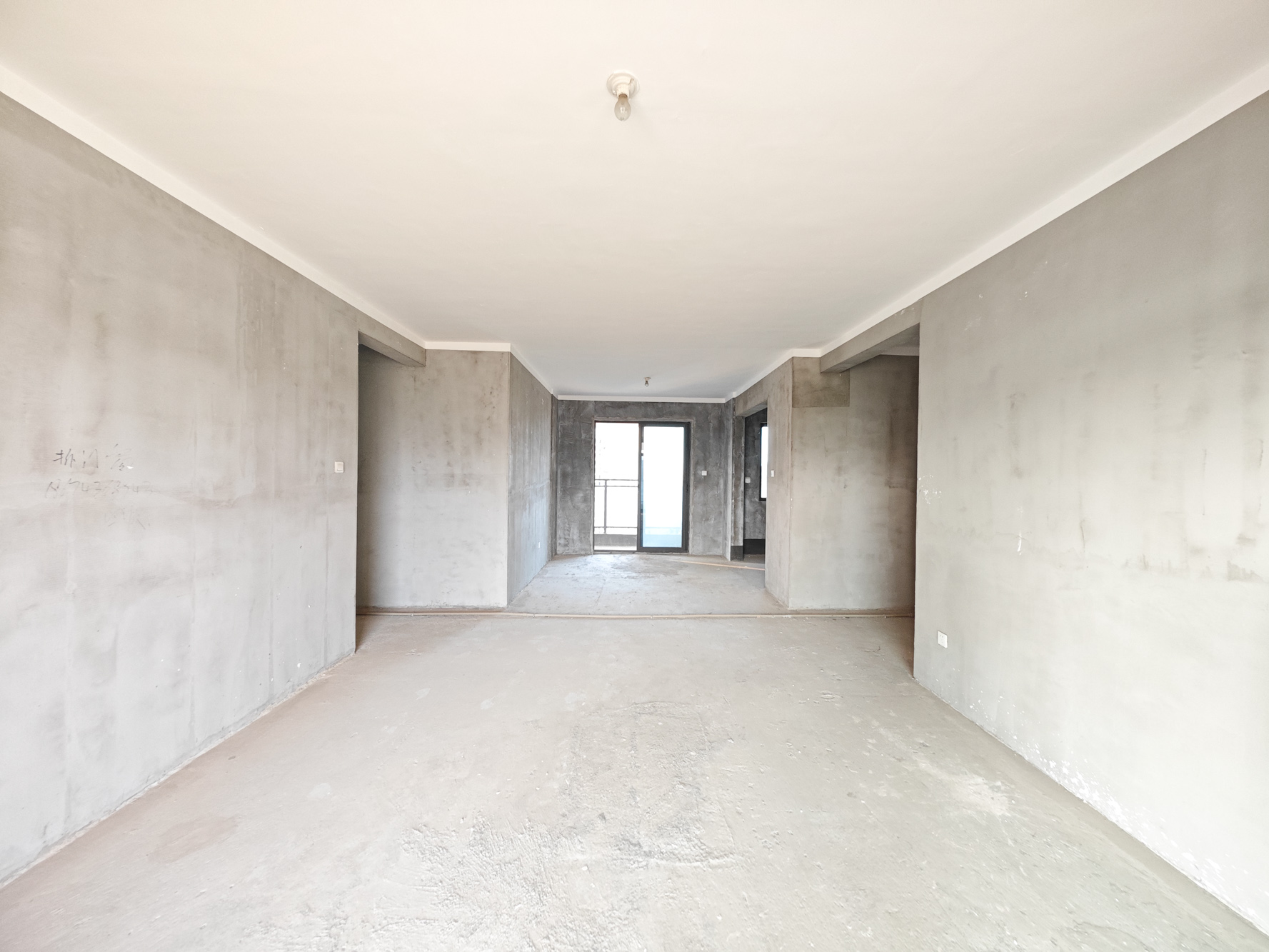 长房半岛蓝湾(观山月) 5室2厅2卫 157.0万 长房半岛蓝湾(观山月) 5室2厅2卫 157.0万客厅