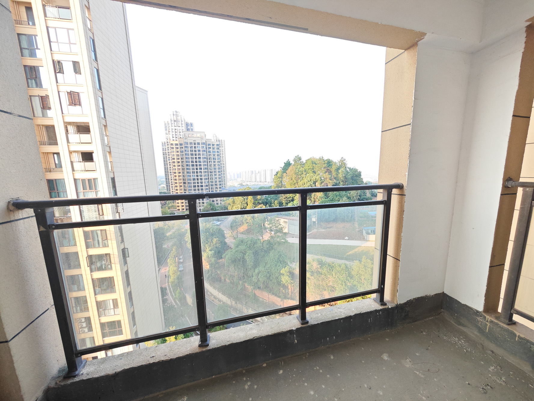 长房半岛蓝湾(观山月) 5室2厅2卫 157.0万 长房半岛蓝湾(观山月) 5室2厅2卫 157.0万其他