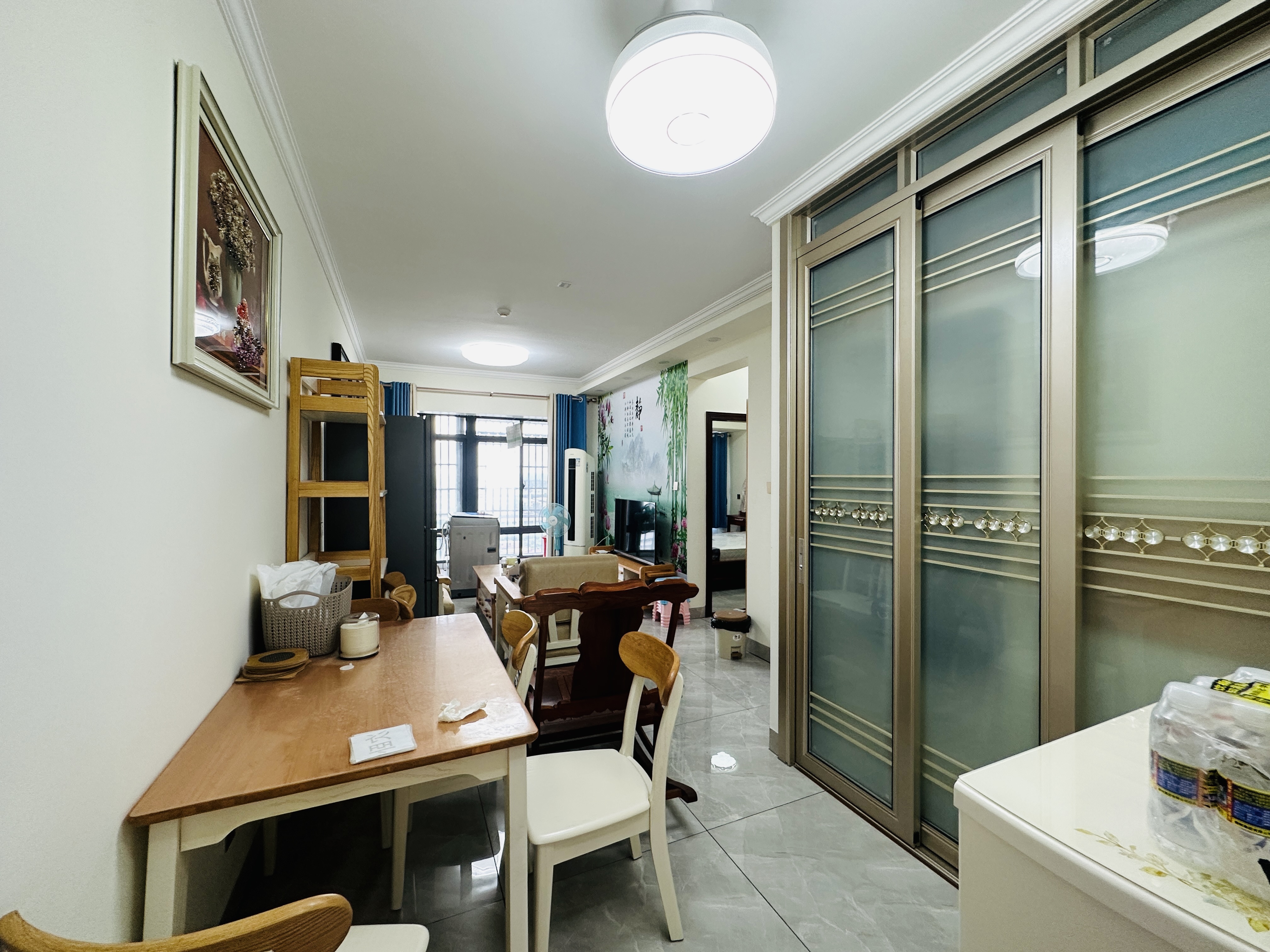 芒果社 1室1厅1卫 150.0万 芒果社 1室1厅1卫 150.0万客厅