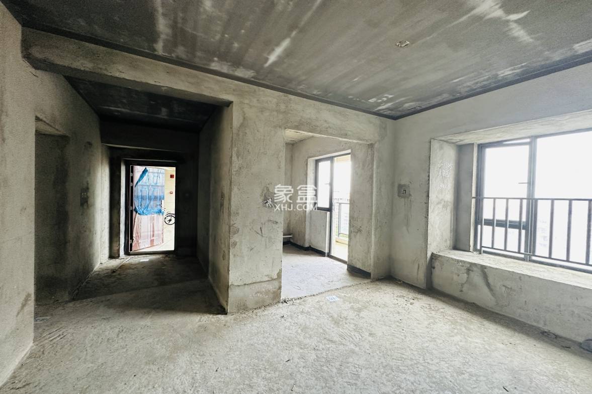 芒果社  3室2厅2卫    315.0万 芒果社  3室2厅2卫    315.0万客厅