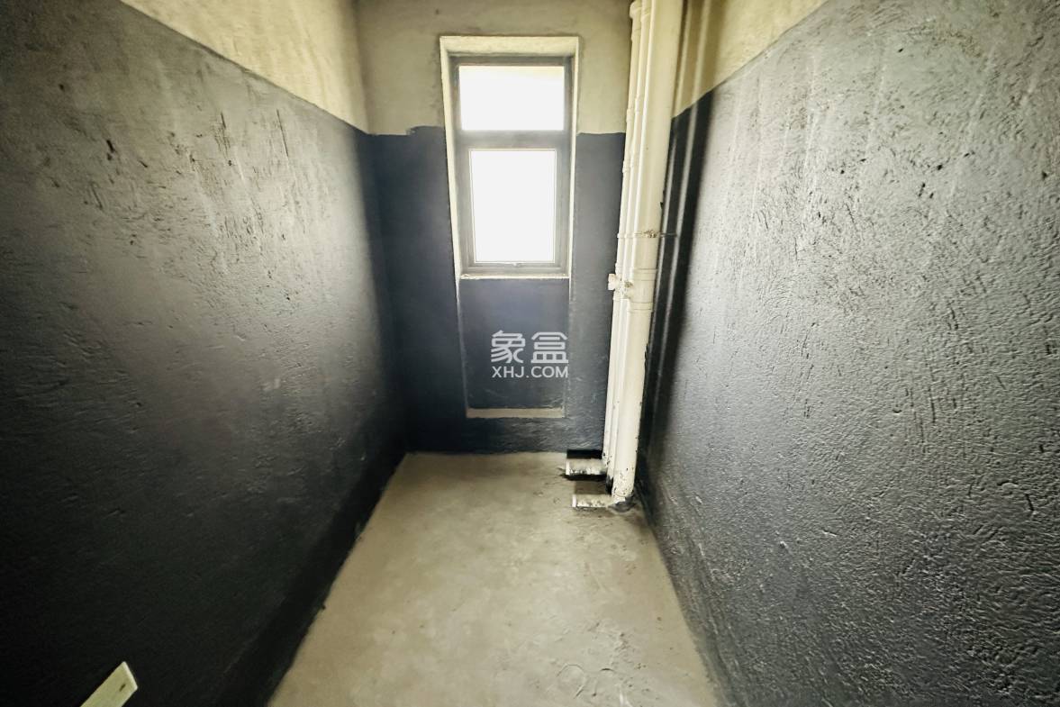 芒果社  3室2厅2卫    315.0万 芒果社  3室2厅2卫    315.0万卫生间