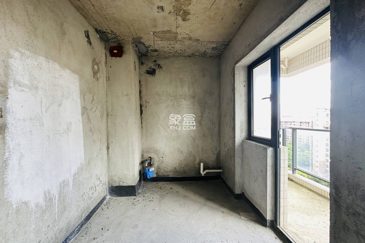 芒果社  3室2厅2卫    315.0万 芒果社  3室2厅2卫    315.0万厨房