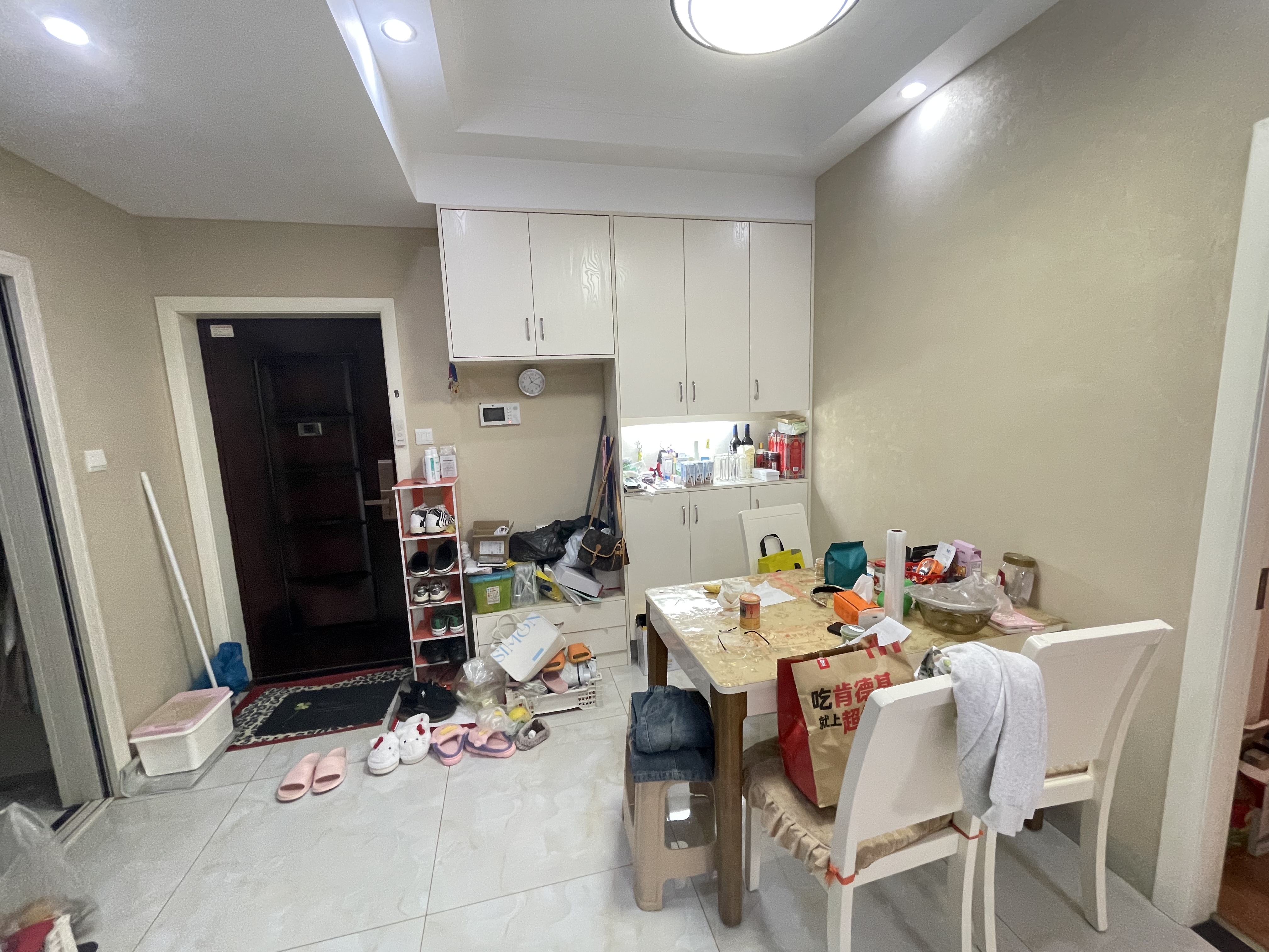 九八缔景城  3室2厅1卫    58.0万 九八缔景城  3室2厅1卫    58.0万室内图