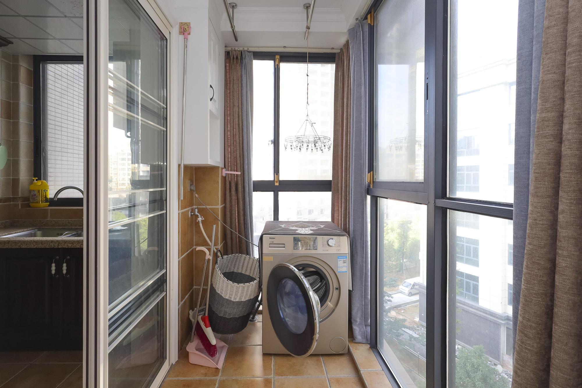 山语城一期  3室2厅2卫    118.0万阳台