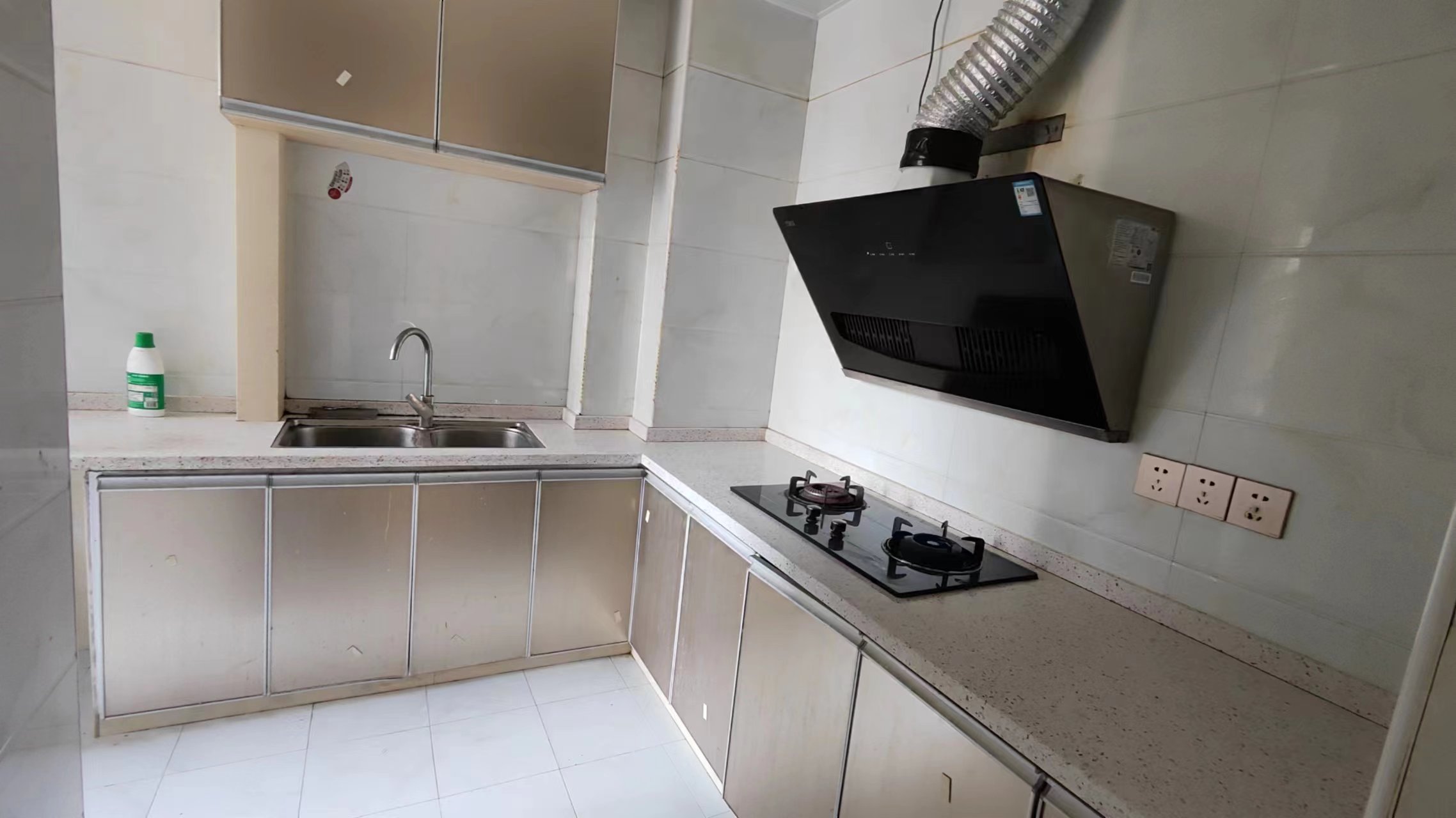 湖景名城 2室2厅1卫 54.0万 湖景名城 2室2厅1卫 54.0万室内图