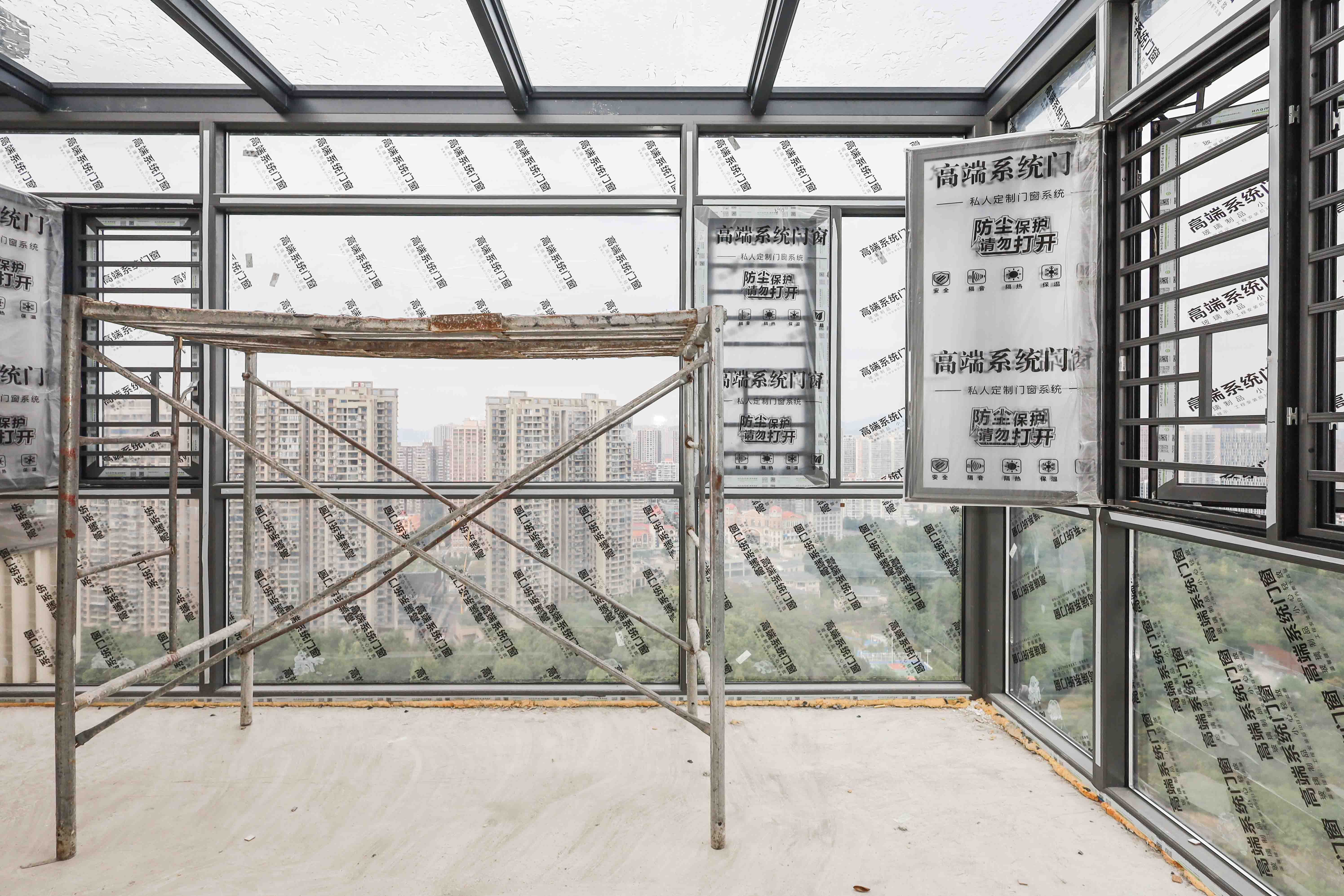 惠天然梅岭国际  5室2厅2卫   490.00万其他