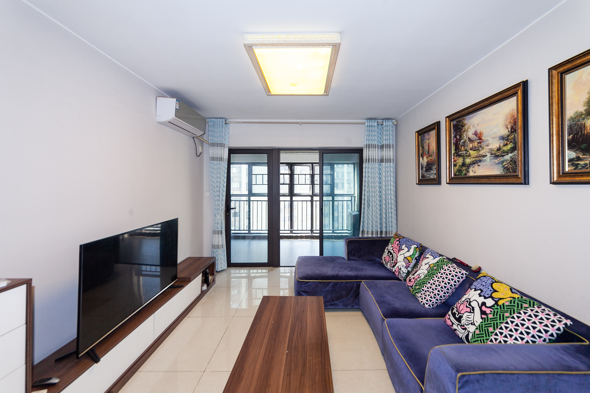 时代倾城二期  2室2厅1卫    80.0万 时代倾城二期  2室2厅1卫    80.0万客厅