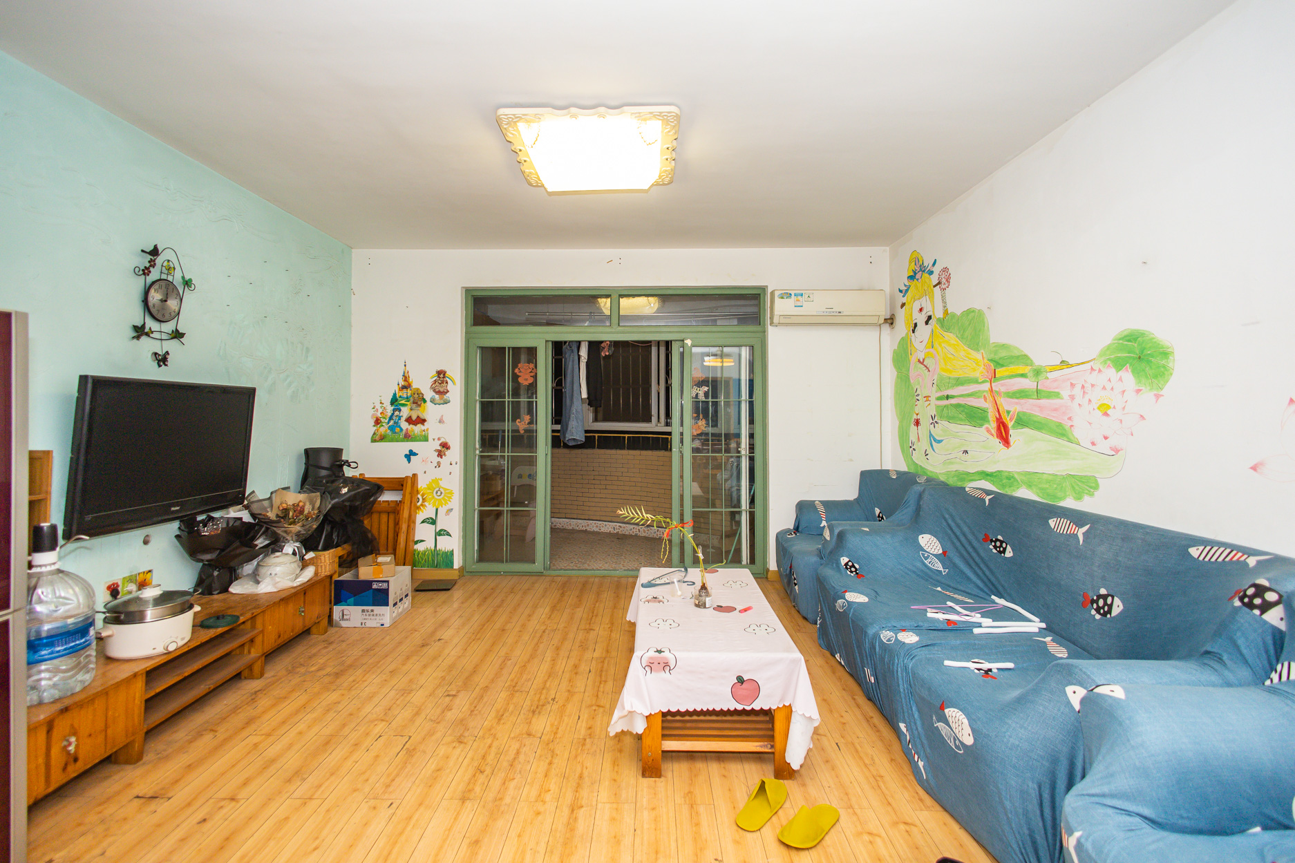 晶华美地 3室2厅2卫 61.8万 晶华美地 3室2厅2卫 61.8万客厅