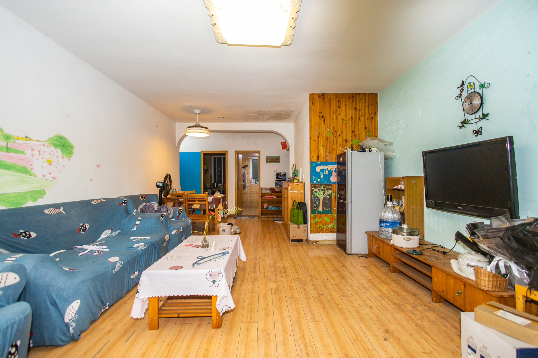 晶华美地 3室2厅2卫 61.8万 晶华美地 3室2厅2卫 61.8万客厅