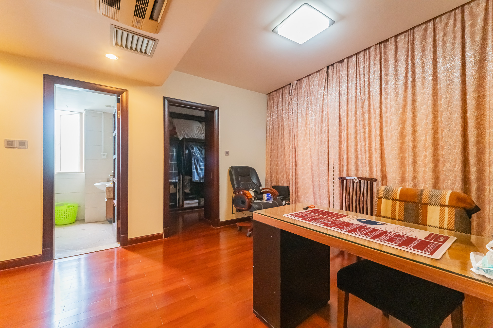 碧桂园威尼斯城  6室2厅5卫    975.98万 碧桂园威尼斯城  6室2厅5卫    975.98万其他