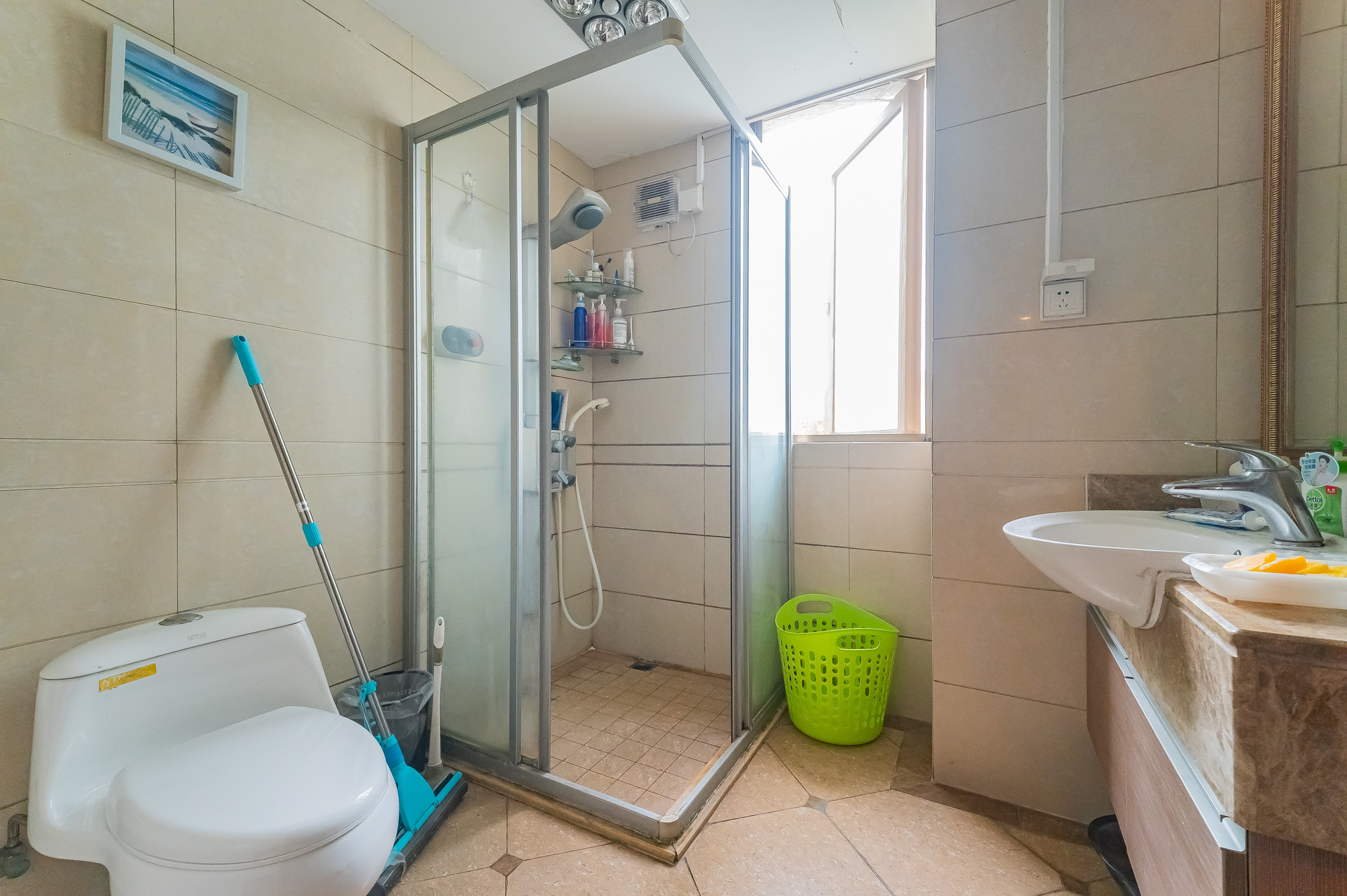 碧桂园威尼斯城  6室2厅5卫    975.98万 碧桂园威尼斯城  6室2厅5卫    975.98万卫生间