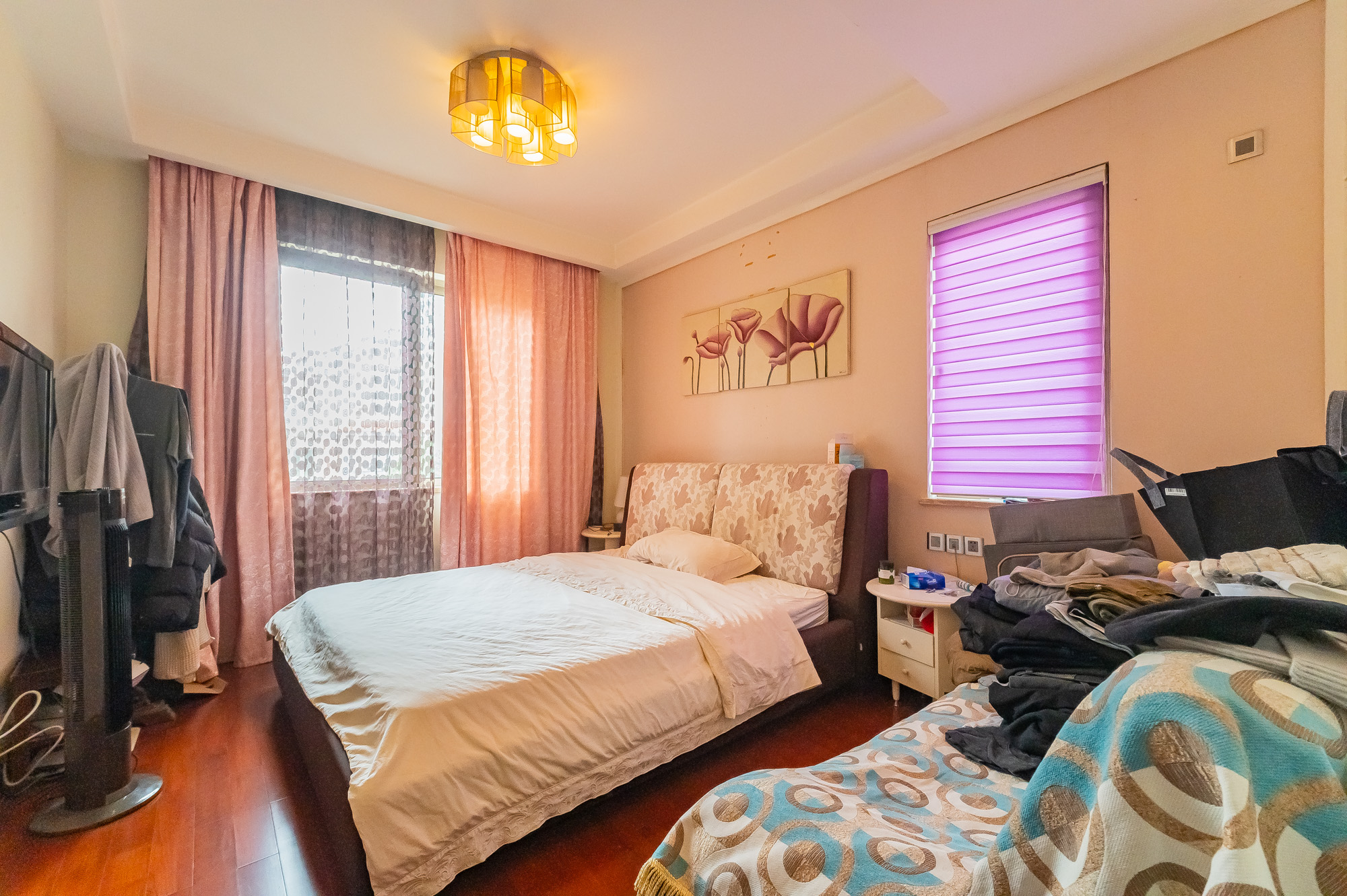 碧桂园威尼斯城  6室2厅5卫    975.98万 碧桂园威尼斯城  6室2厅5卫    975.98万卧室