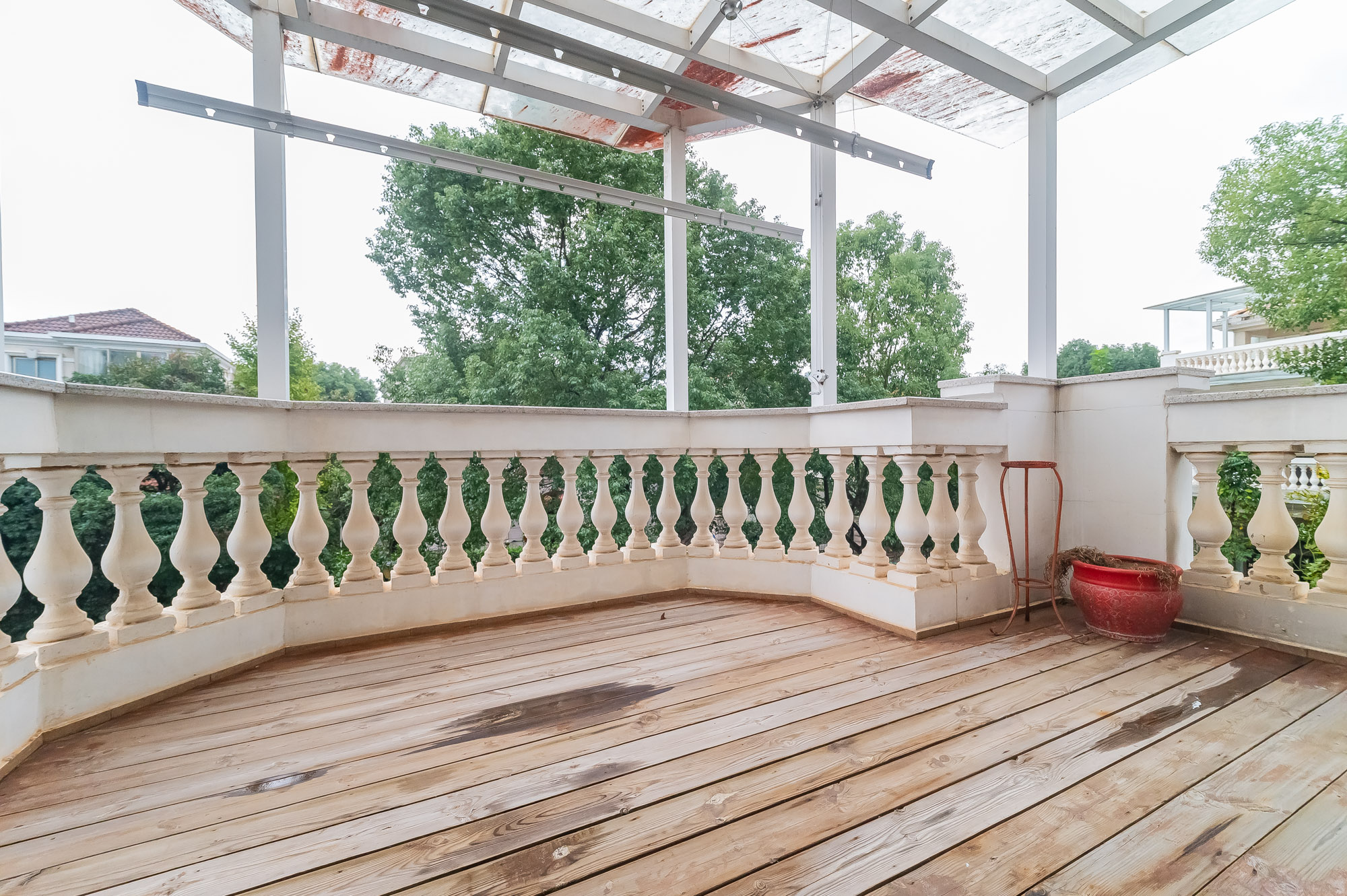 碧桂园威尼斯城  6室2厅5卫    975.98万 碧桂园威尼斯城  6室2厅5卫    975.98万阳台