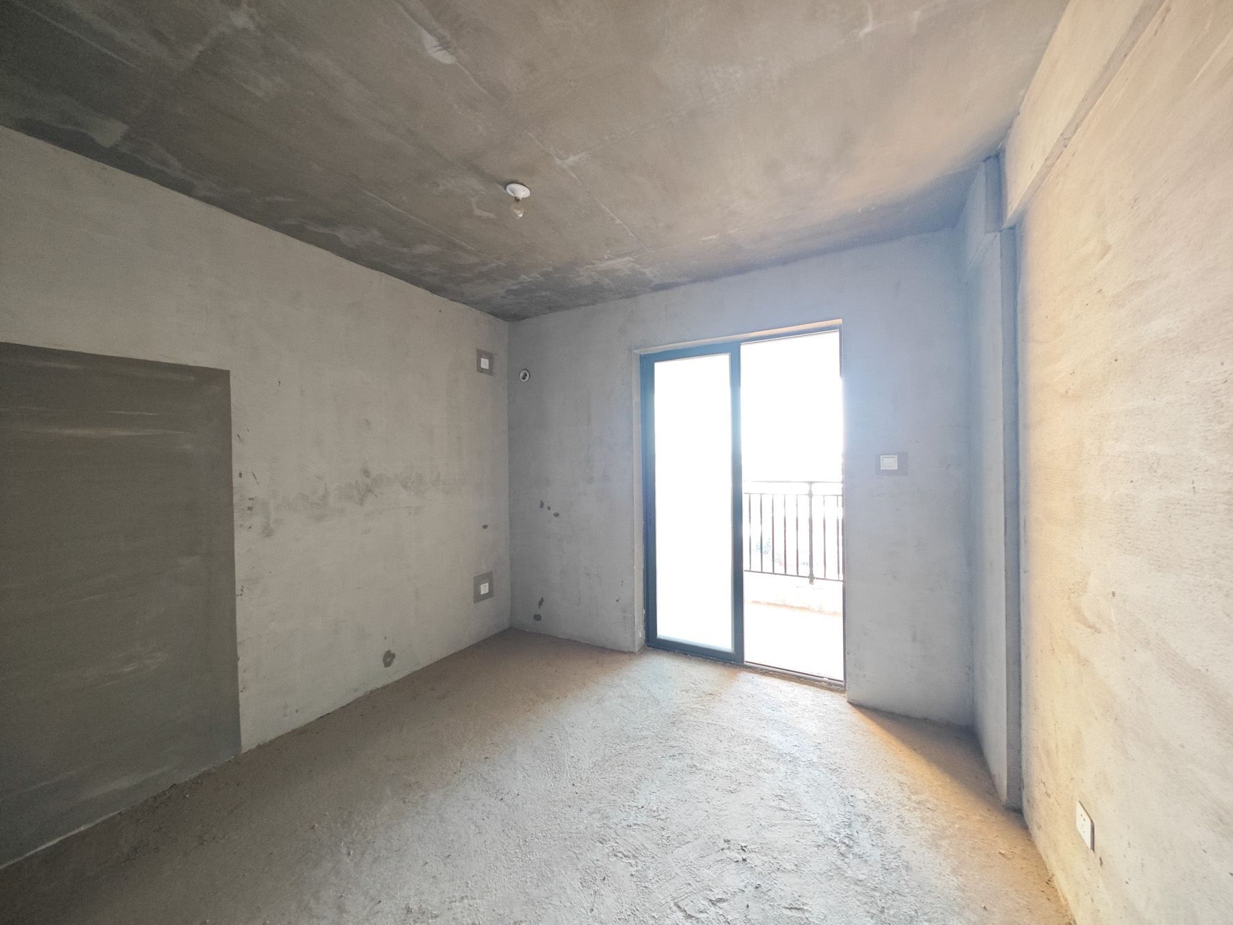 中建嘉和城  4室2厅2卫   112.00万卧室