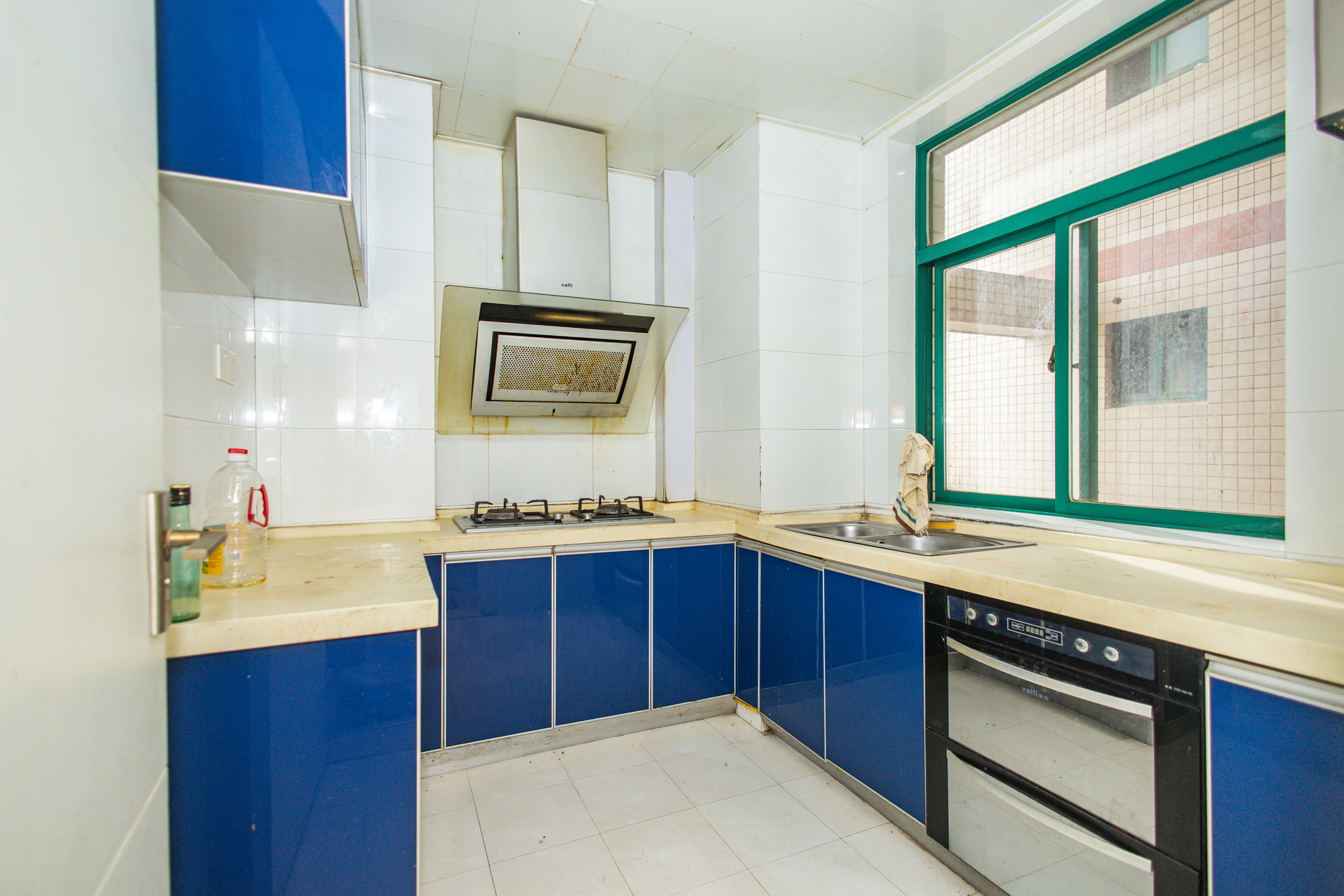 明城公寓 3室2厅1卫 70.0万 明城公寓 3室2厅1卫 70.0万厨房