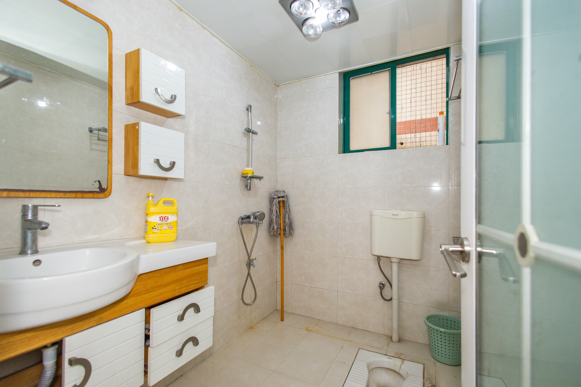 明城公寓 3室2厅1卫 70.0万 明城公寓 3室2厅1卫 70.0万卫生间