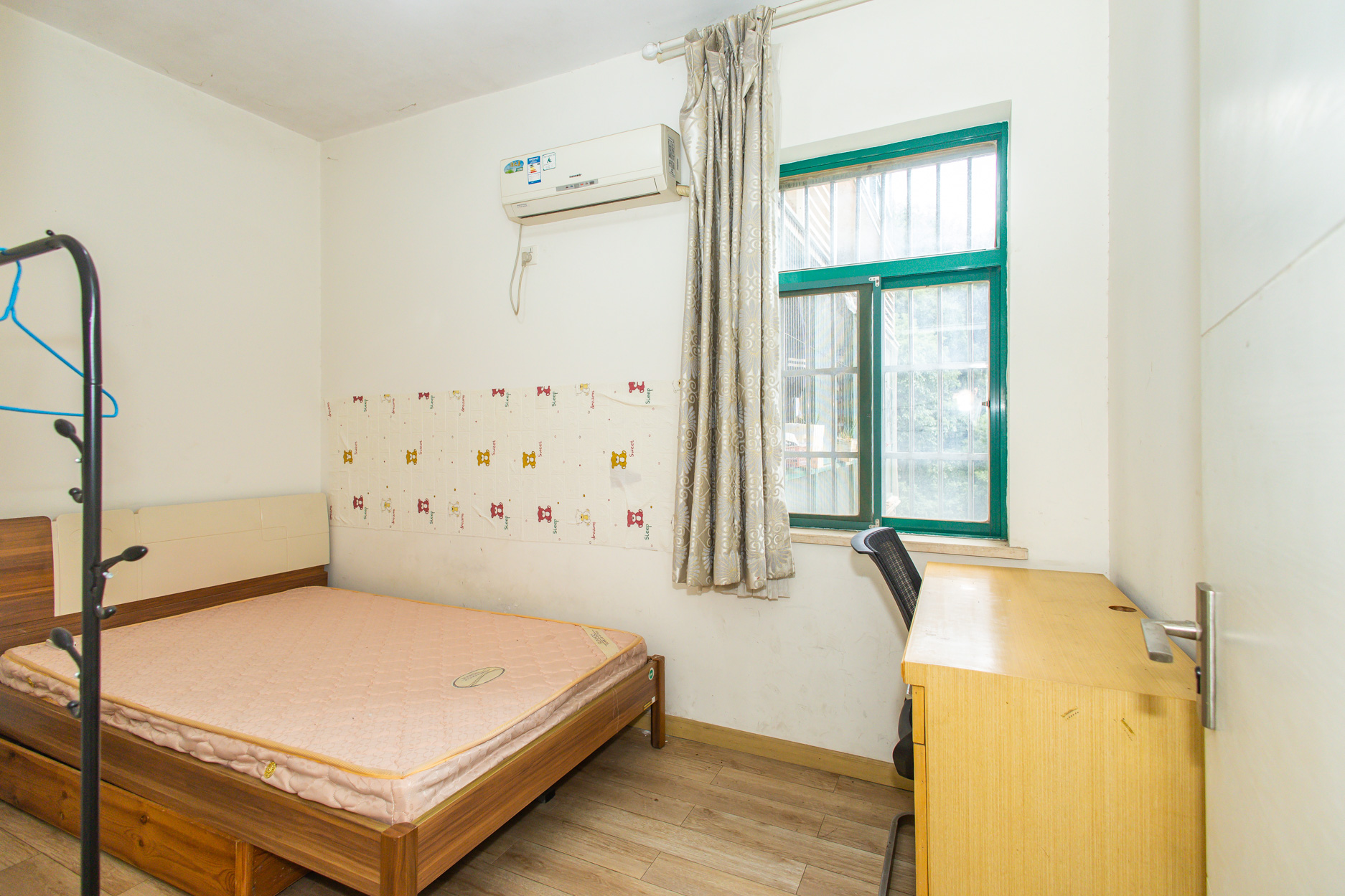 明城公寓 3室2厅1卫 70.0万 明城公寓 3室2厅1卫 70.0万卧室