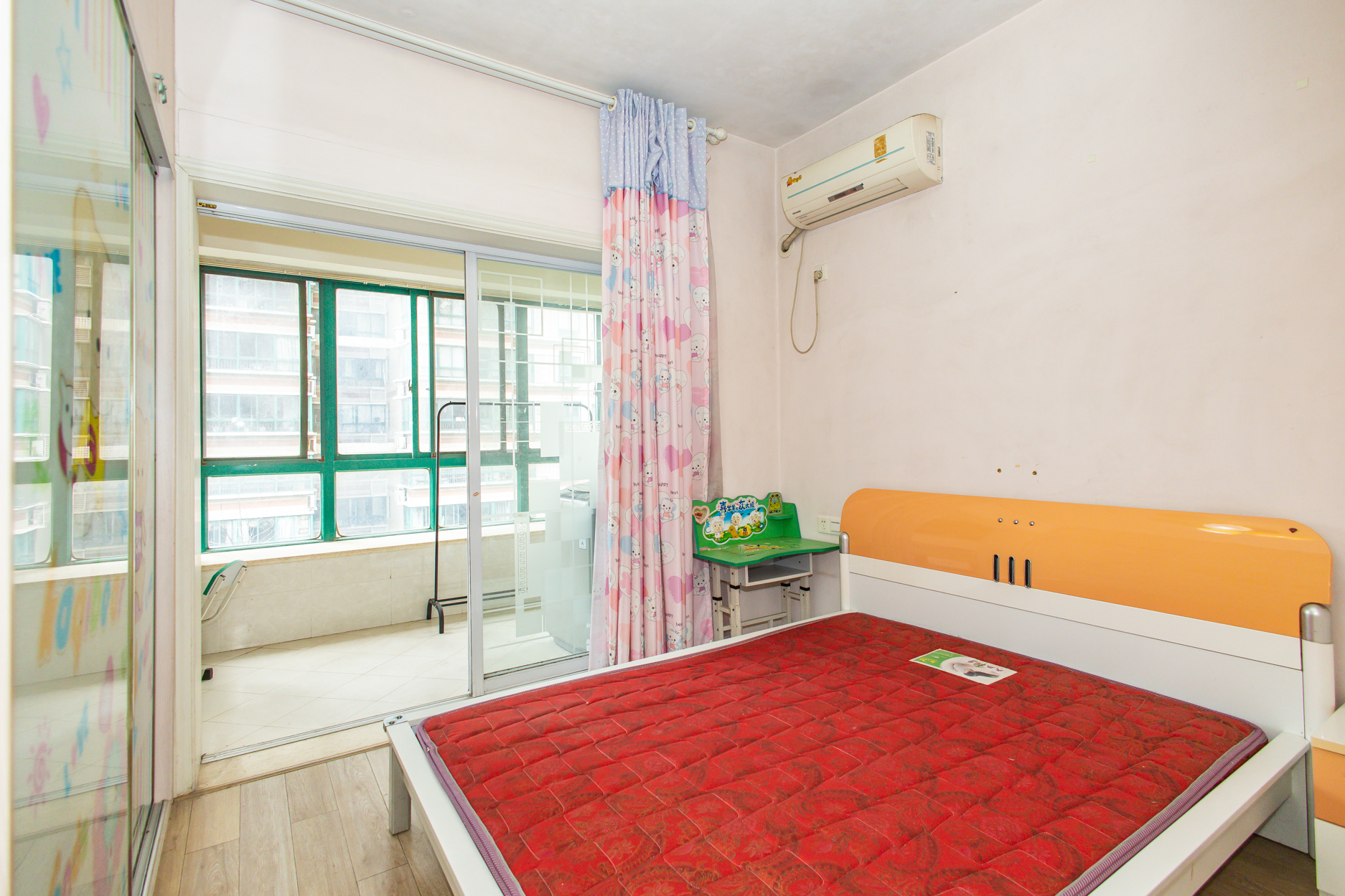 明城公寓 3室2厅1卫 70.0万 明城公寓 3室2厅1卫 70.0万卧室