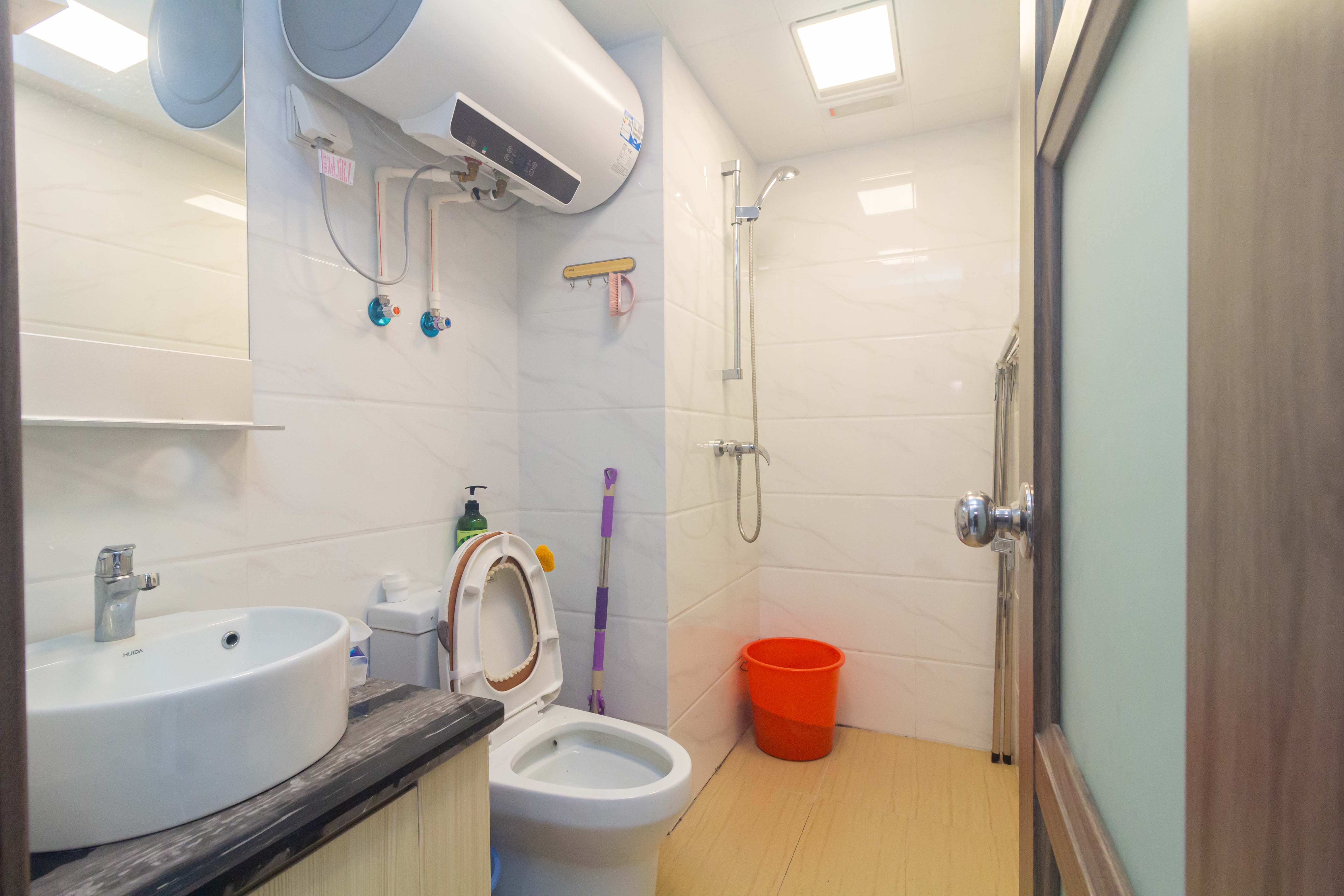 碧桂园星荟 1室1厅1卫 32.8万 碧桂园星荟 1室1厅1卫 32.8万卫生间