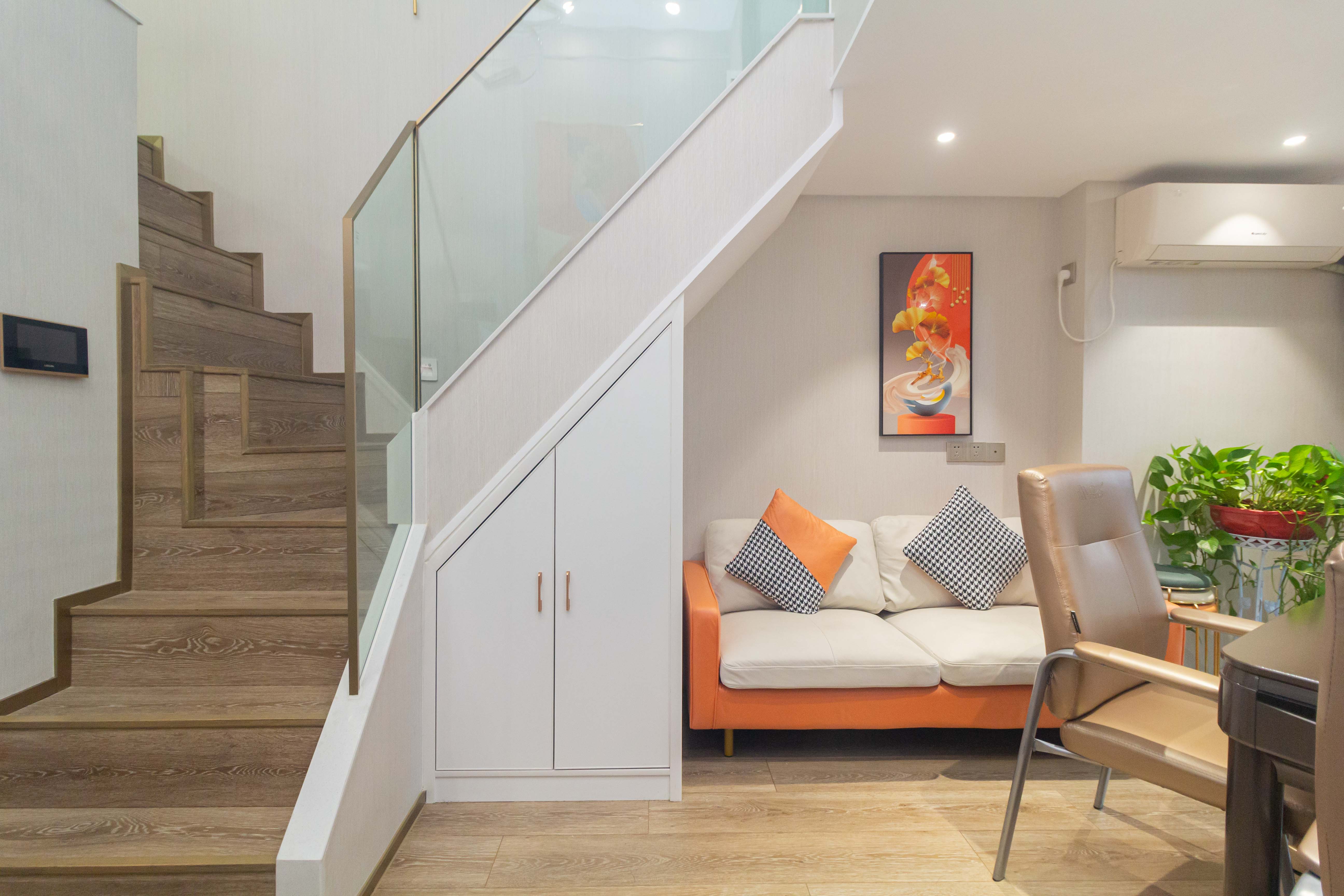 华远海蓝郡  2室1厅1卫    24.0万 华远海蓝郡  2室1厅1卫    24.0万客厅