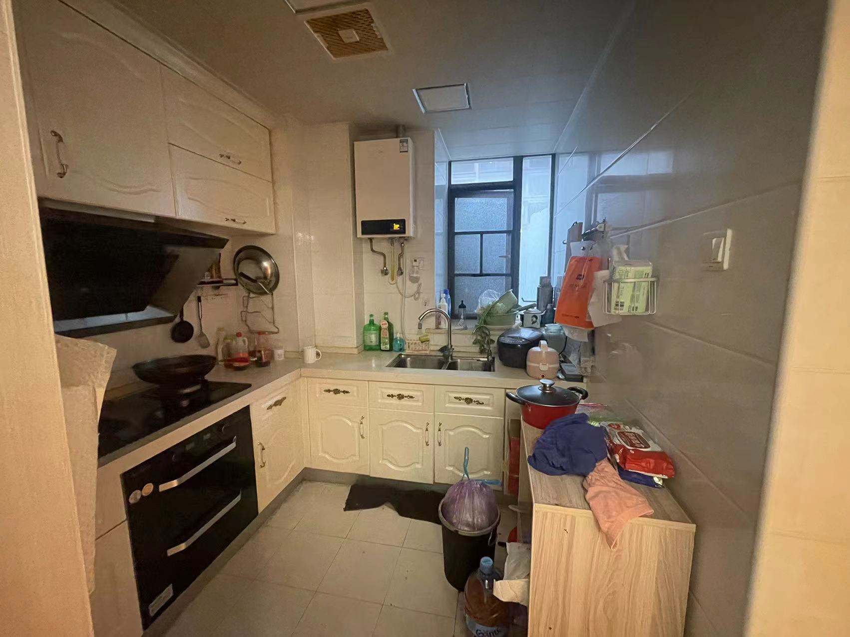 流金岁月-华晨国际 4室2厅1卫 83.0万 流金岁月-华晨国际 4室2厅1卫 83.0万室内图