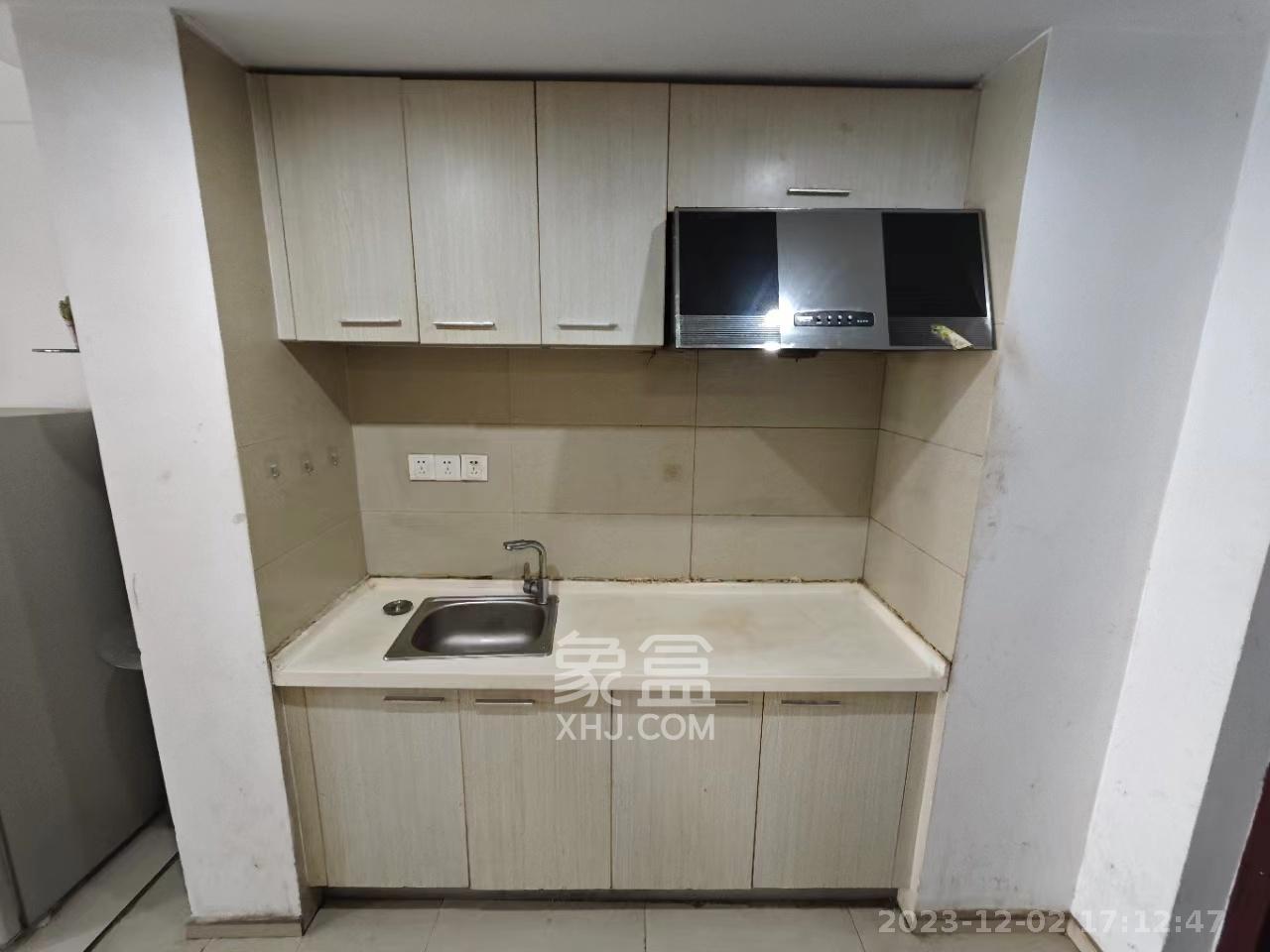 德庆水韵山城  1室1厅1卫    1300.0元/月室内图