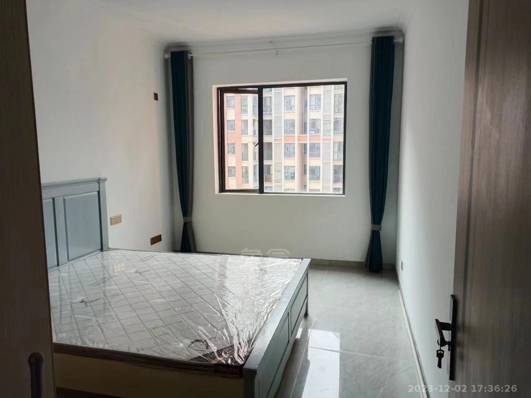 磐龙生态社区 4室2厅2卫 2000.00元/月 磐龙生态社区 4室2厅2卫 2000.00元/月室内图