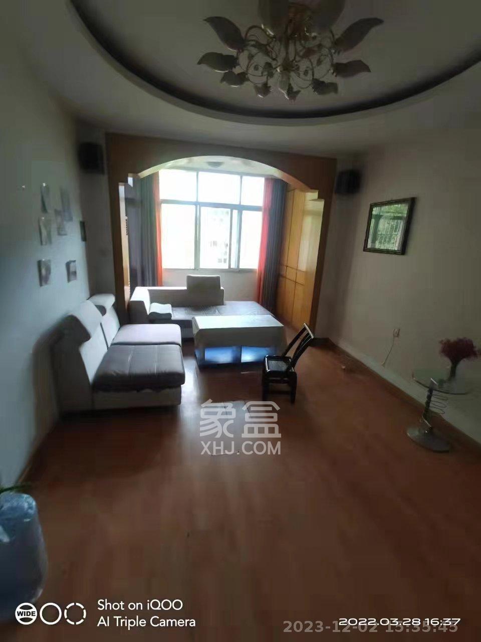 公交园小区（公交新村）  2室1厅1卫    1300.0元/月室内图1