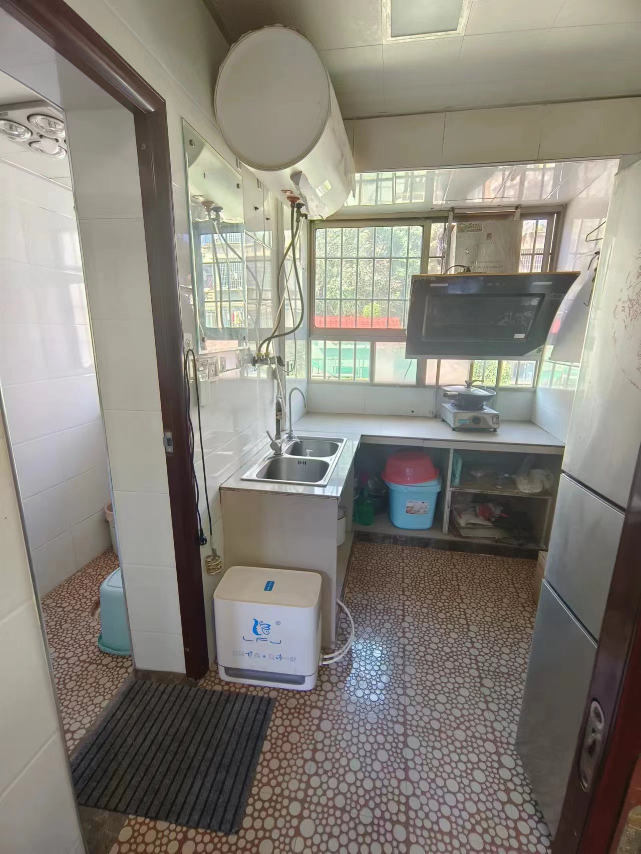 索桥居委会 2室1厅1卫 500.00元/月 索桥居委会 2室1厅1卫 500.00元/月室内图