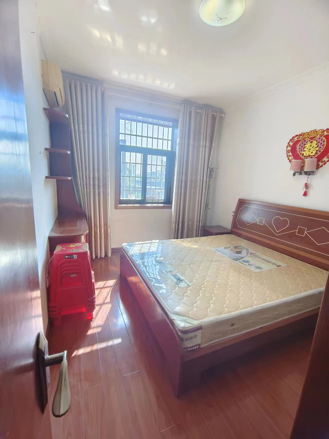 索桥居委会 2室1厅1卫 500.00元/月 索桥居委会 2室1厅1卫 500.00元/月室内图