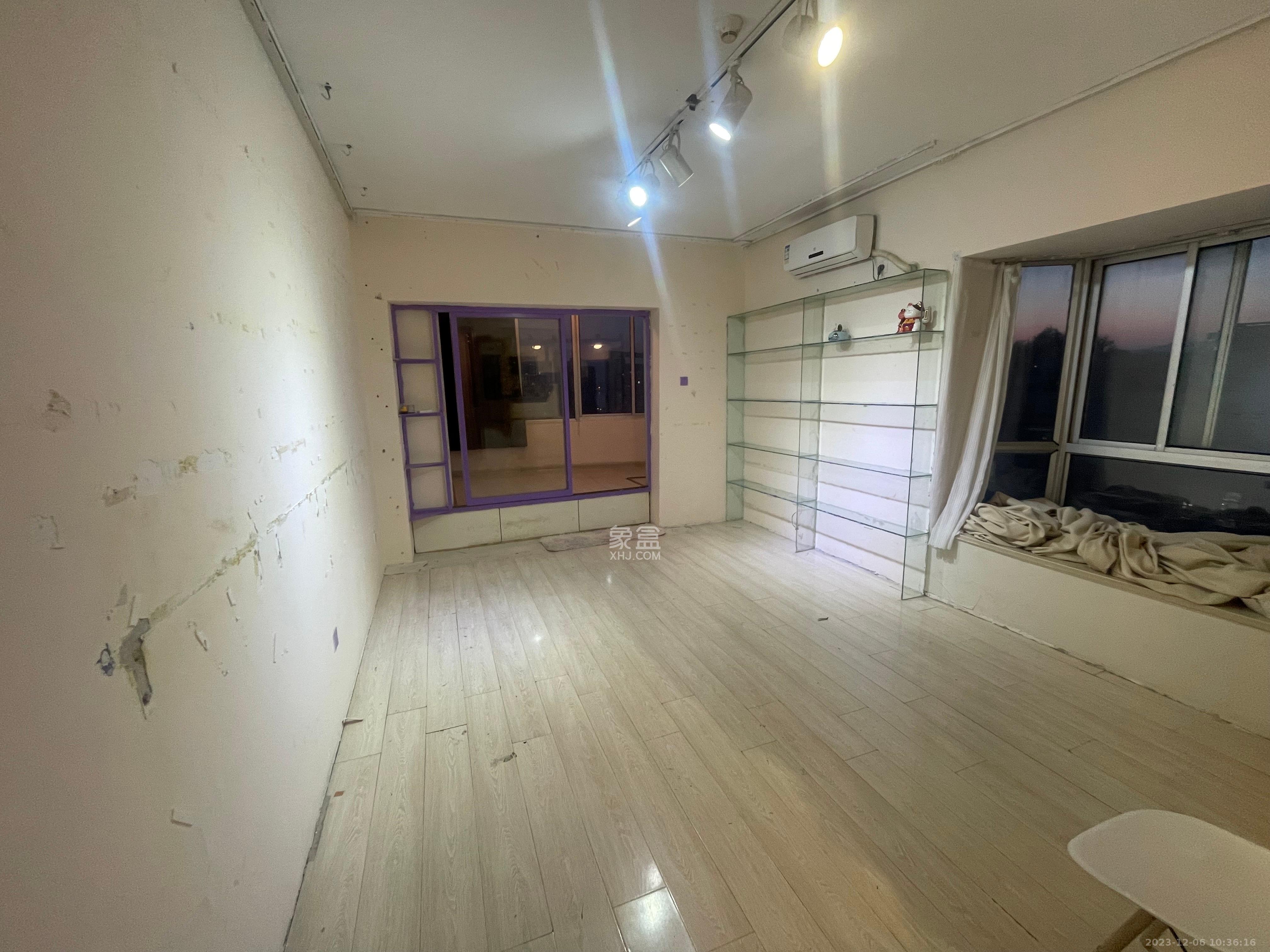 景江东方  0室0厅0卫   2500.00元/月室内图