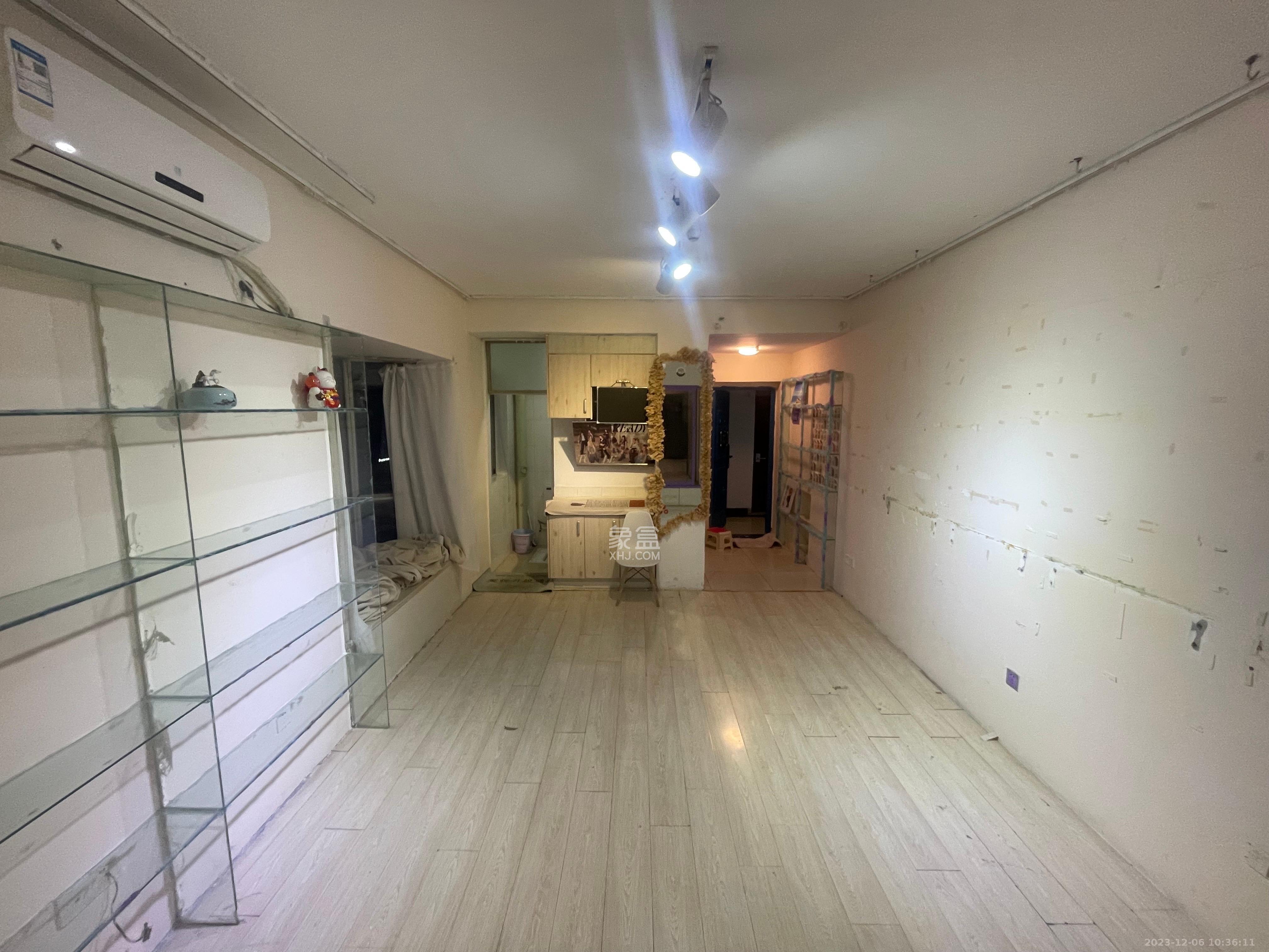 景江东方  0室0厅0卫   2500.00元/月室内图1