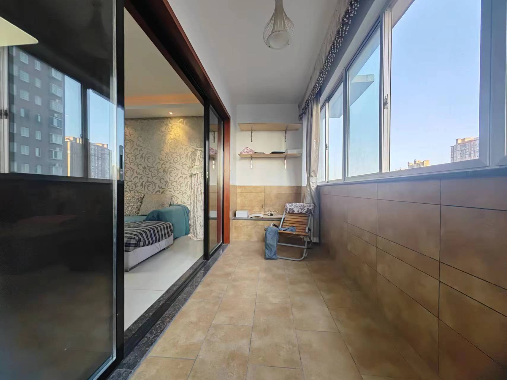 宜家花都  4室2厅2卫   2800.00元/月室内图