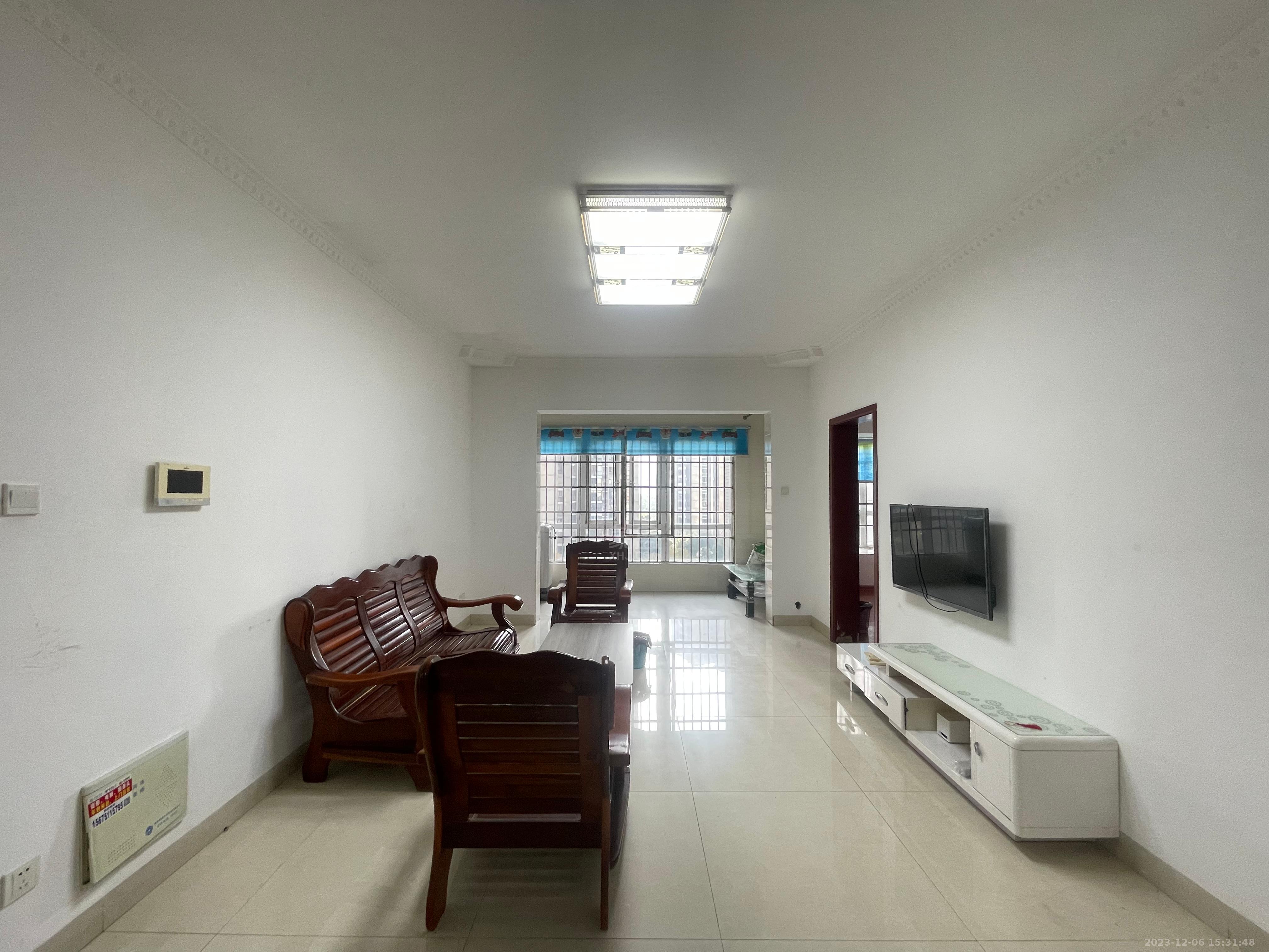 美的城三期 3室2厅1卫 2500.00元/月 美的城三期 3室2厅1卫 2500.00元/月户型图