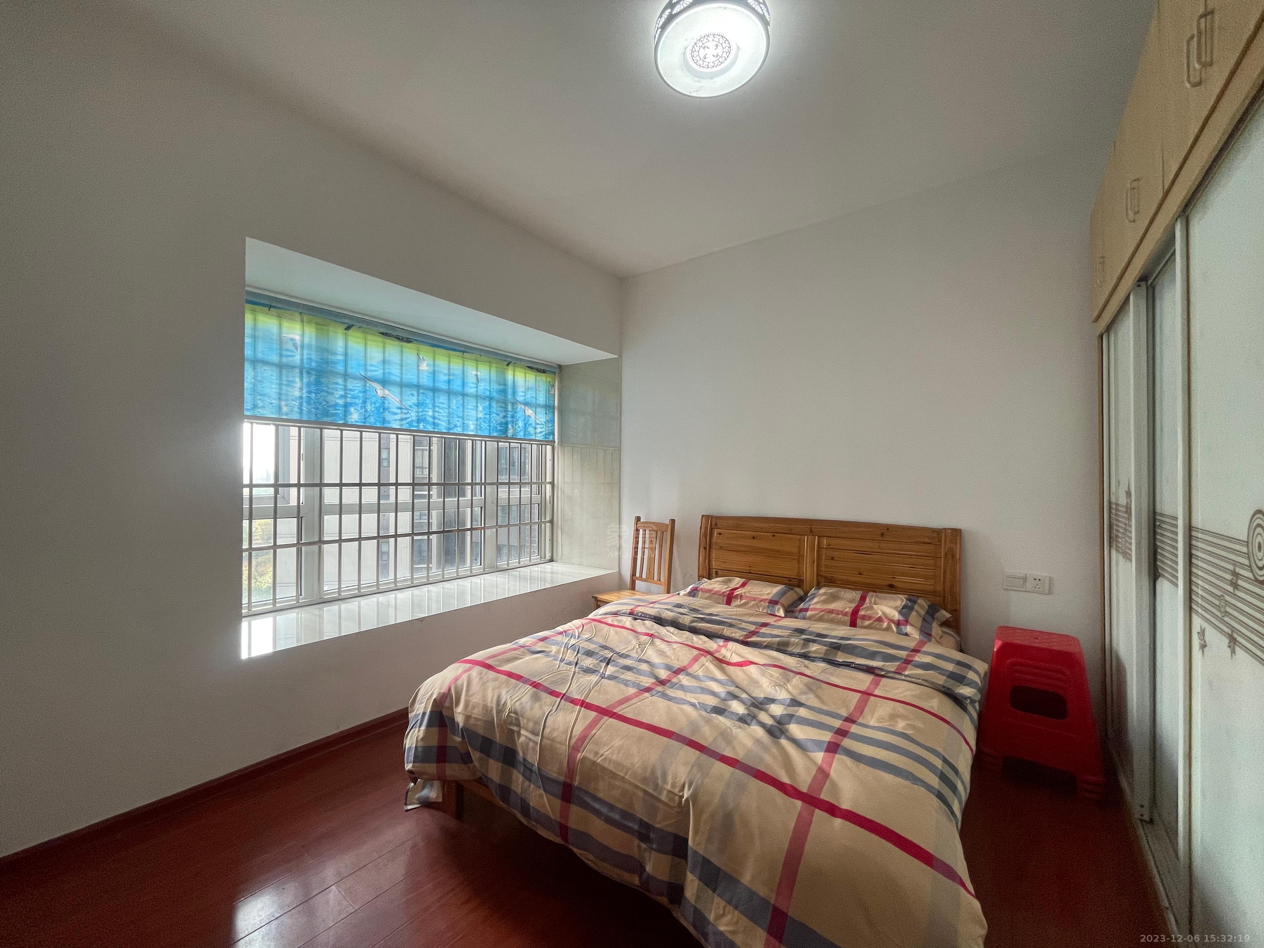 美的城三期 3室2厅1卫 2500.00元/月 美的城三期 3室2厅1卫 2500.00元/月室内图