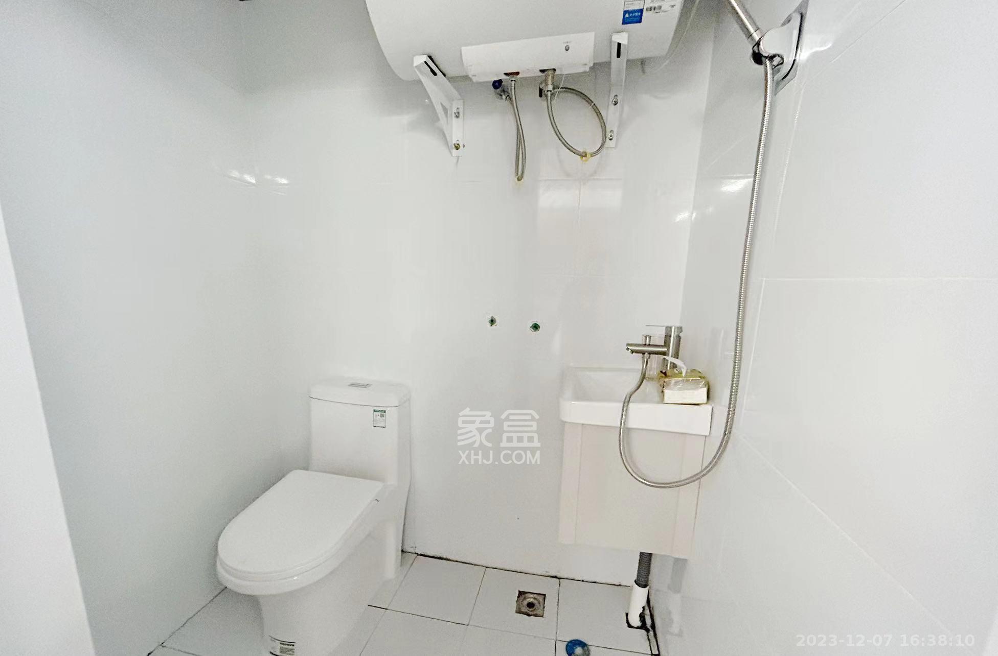 东塘大厦  1室1厅1卫   1600.00元/月室内图