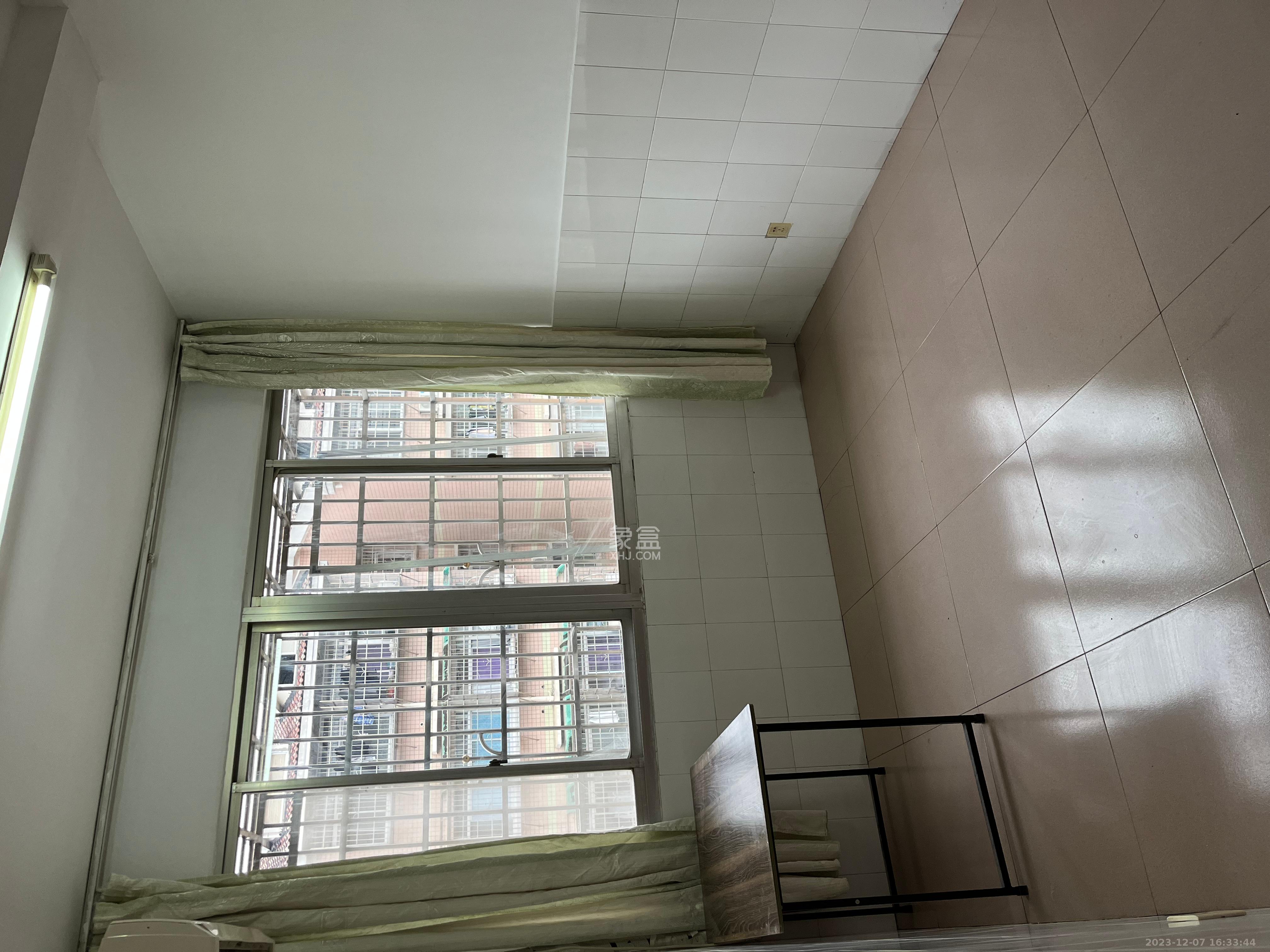 建新安置小区  1室1厅1卫    1200.0元/月室内图