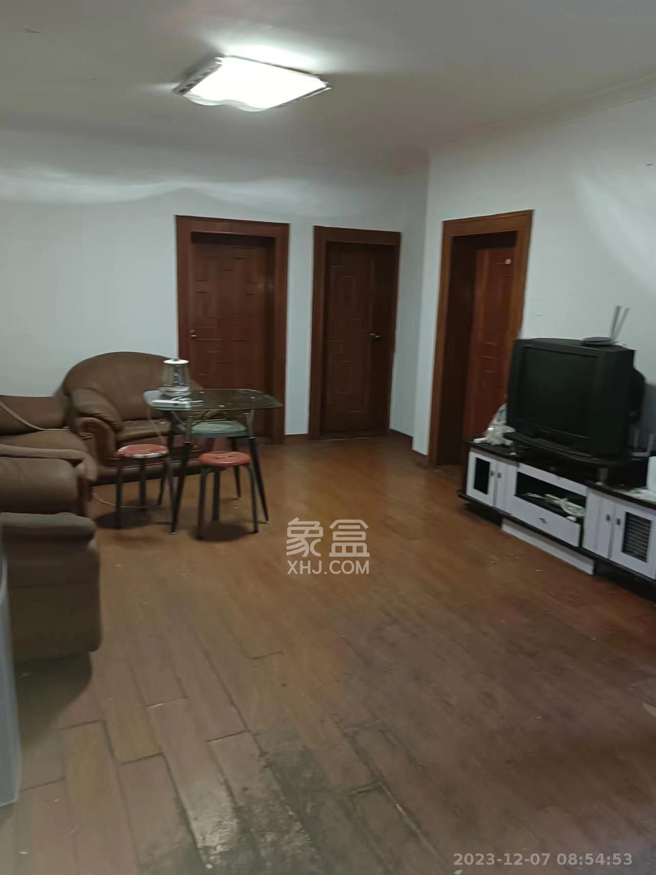 华银小区  3室1厅1卫   1300.00元/月室内图