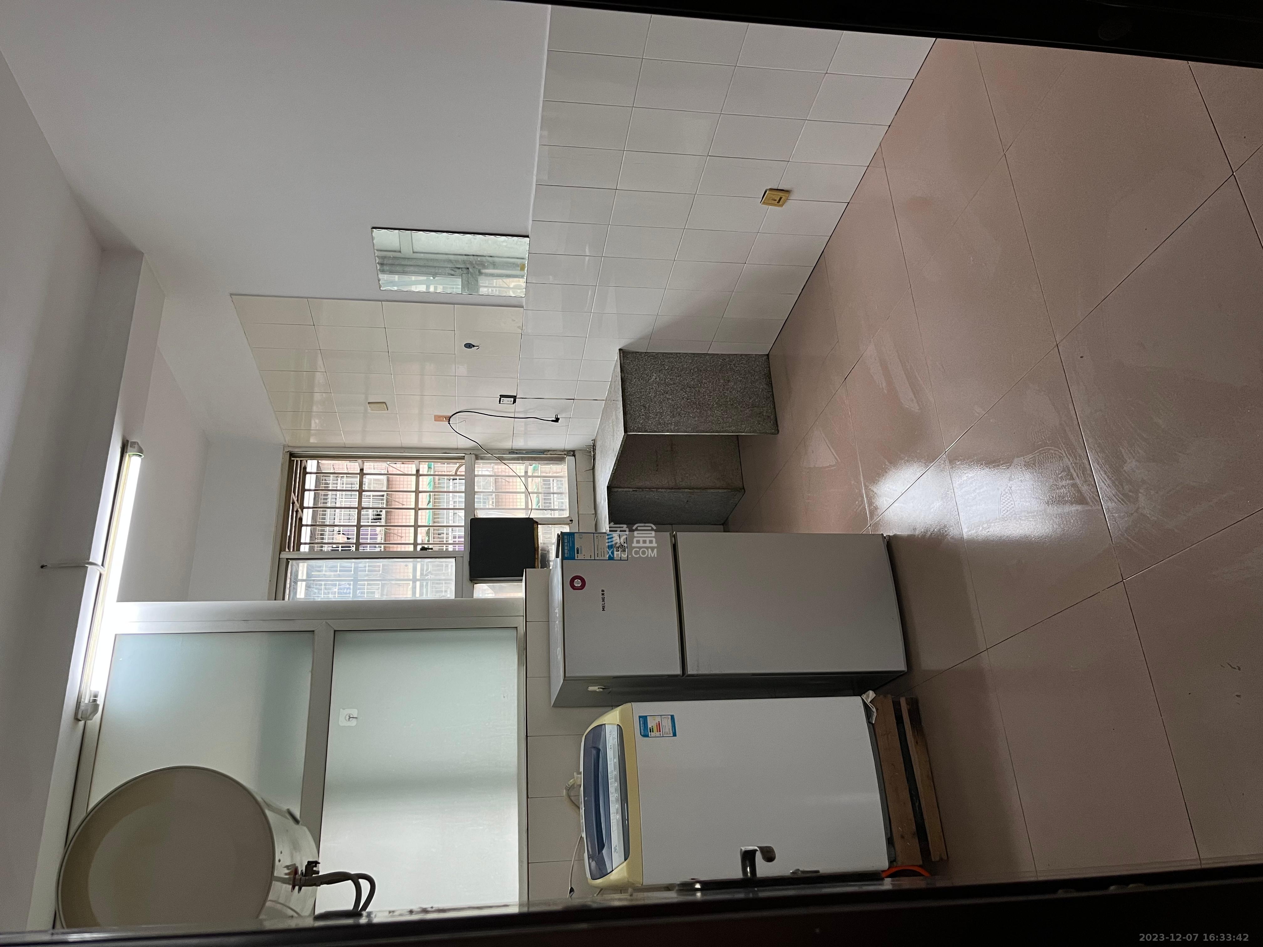 建新安置小区  1室1厅1卫    1200.0元/月室内图