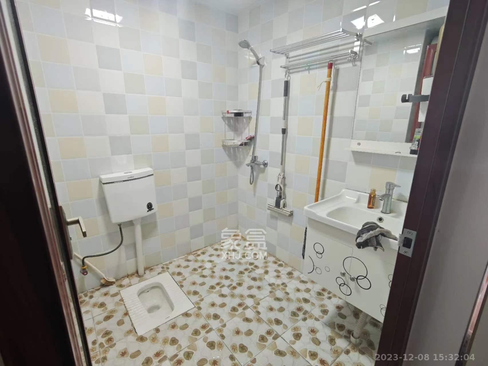 钱隆世家  1室1厅1卫    1400.0元/月室内图