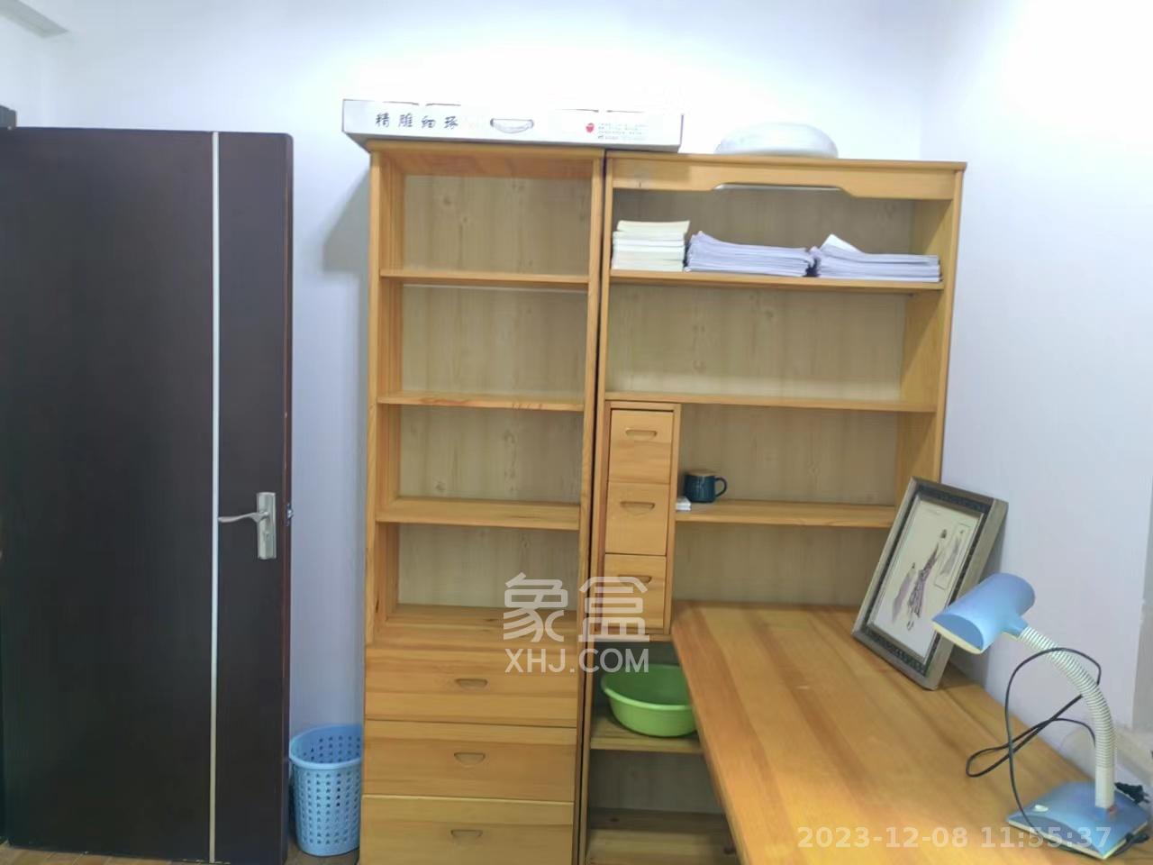 珠江花城一期桂苑  3室2厅2卫    2600.0元/月室内图
