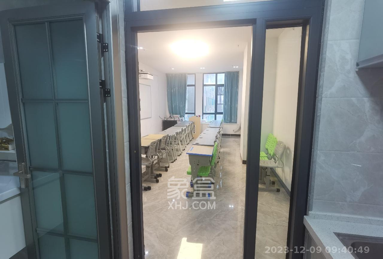 荣悦台  1室1厅1卫    2000.0元/月室内图1
