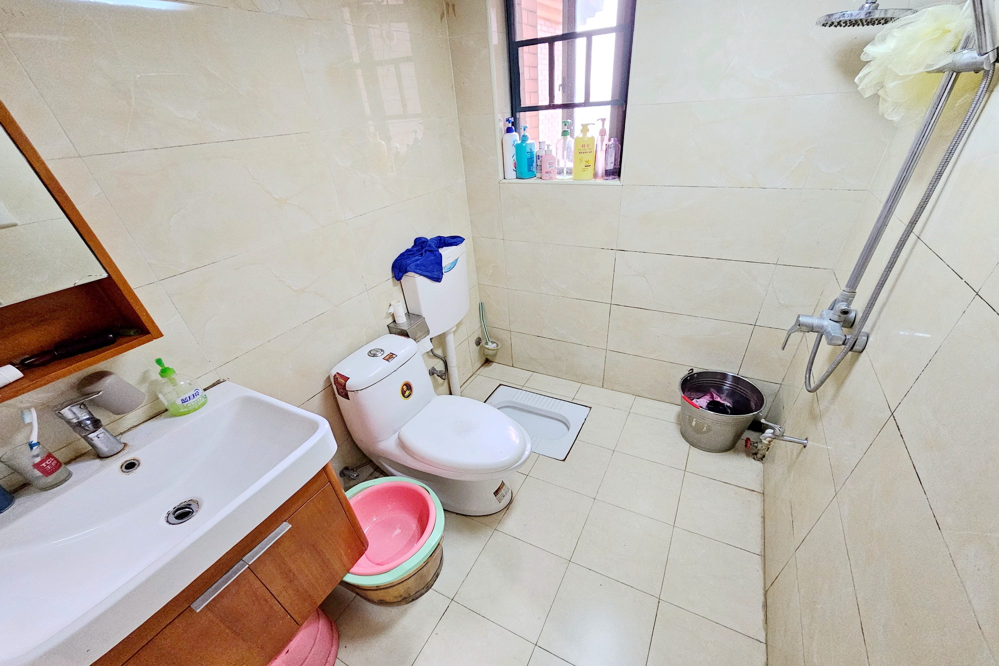 东玺门  3室2厅1卫    86.0万 东玺门  3室2厅1卫    86.0万卫生间